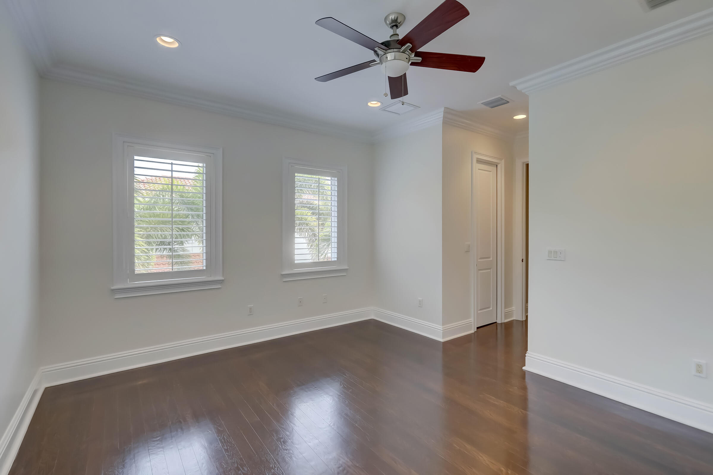425 NE 11th Avenue