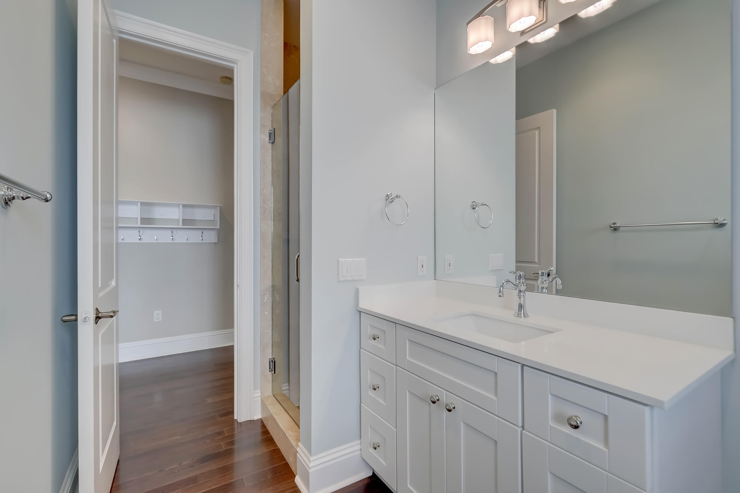425 NE 11th Avenue