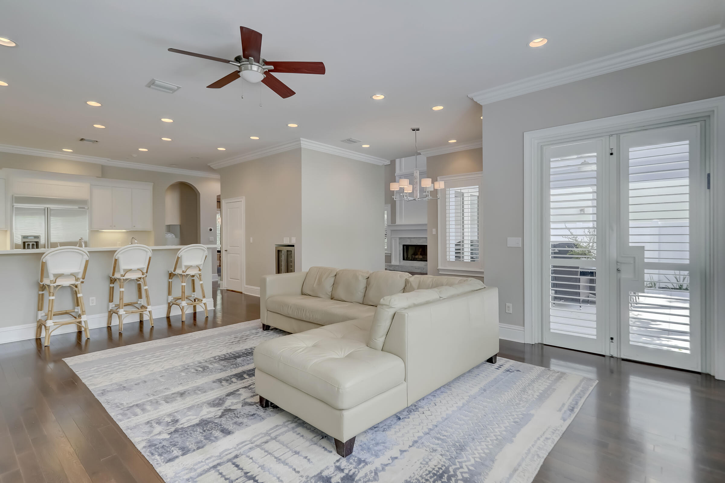 425 NE 11th Avenue
