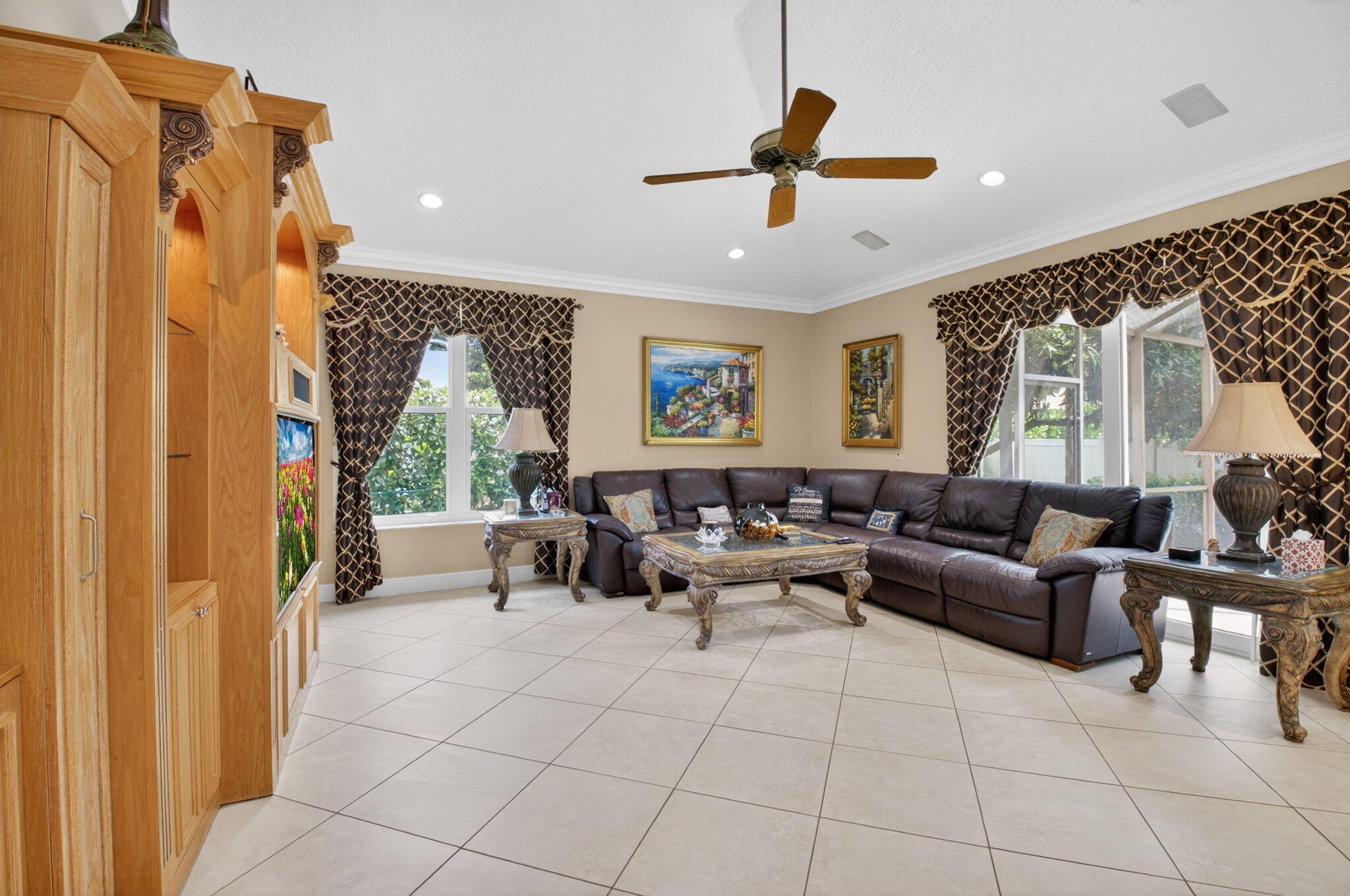 2931 NW 25th Way