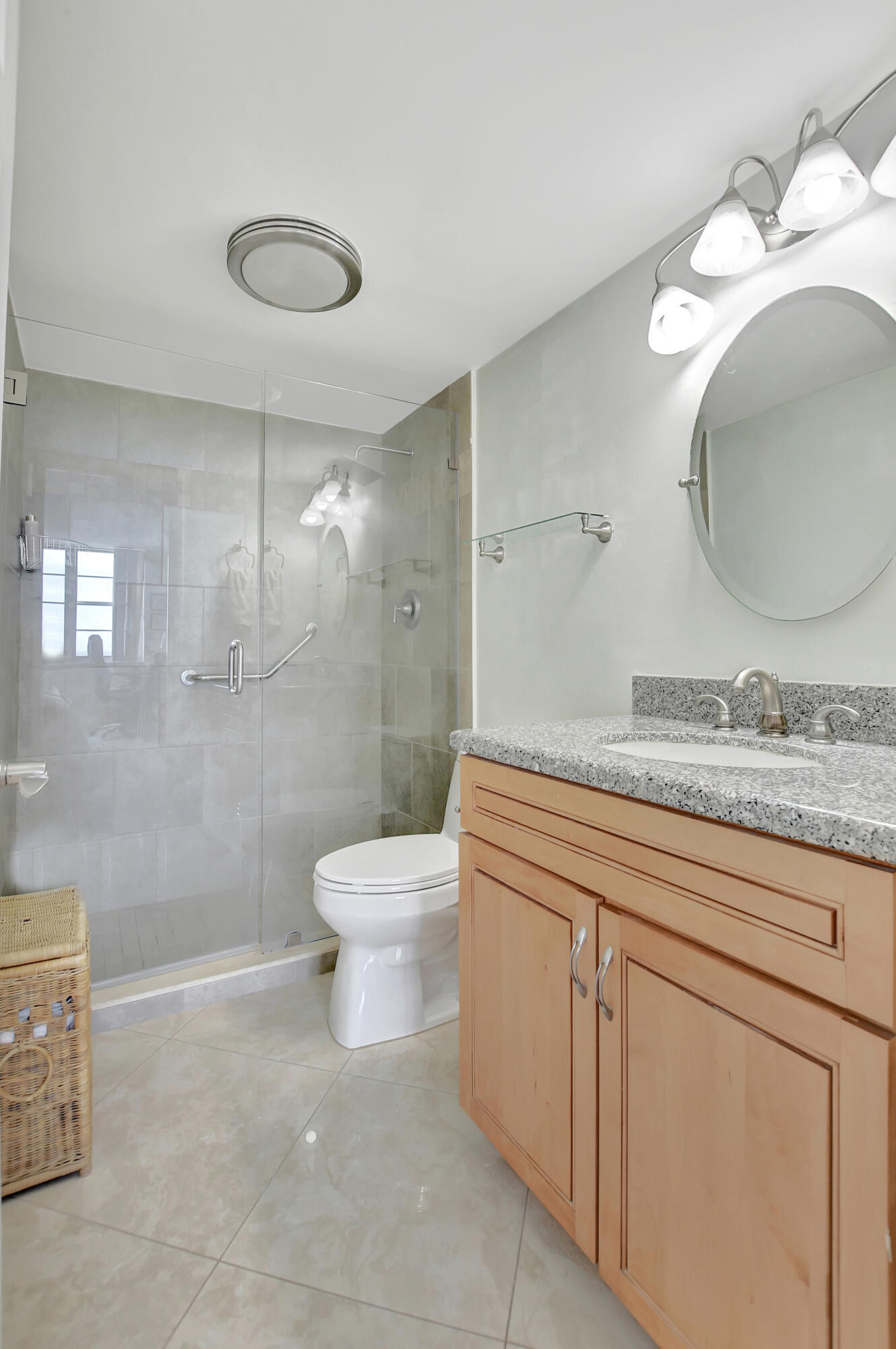2121 N Ocean Boulevard 1405e