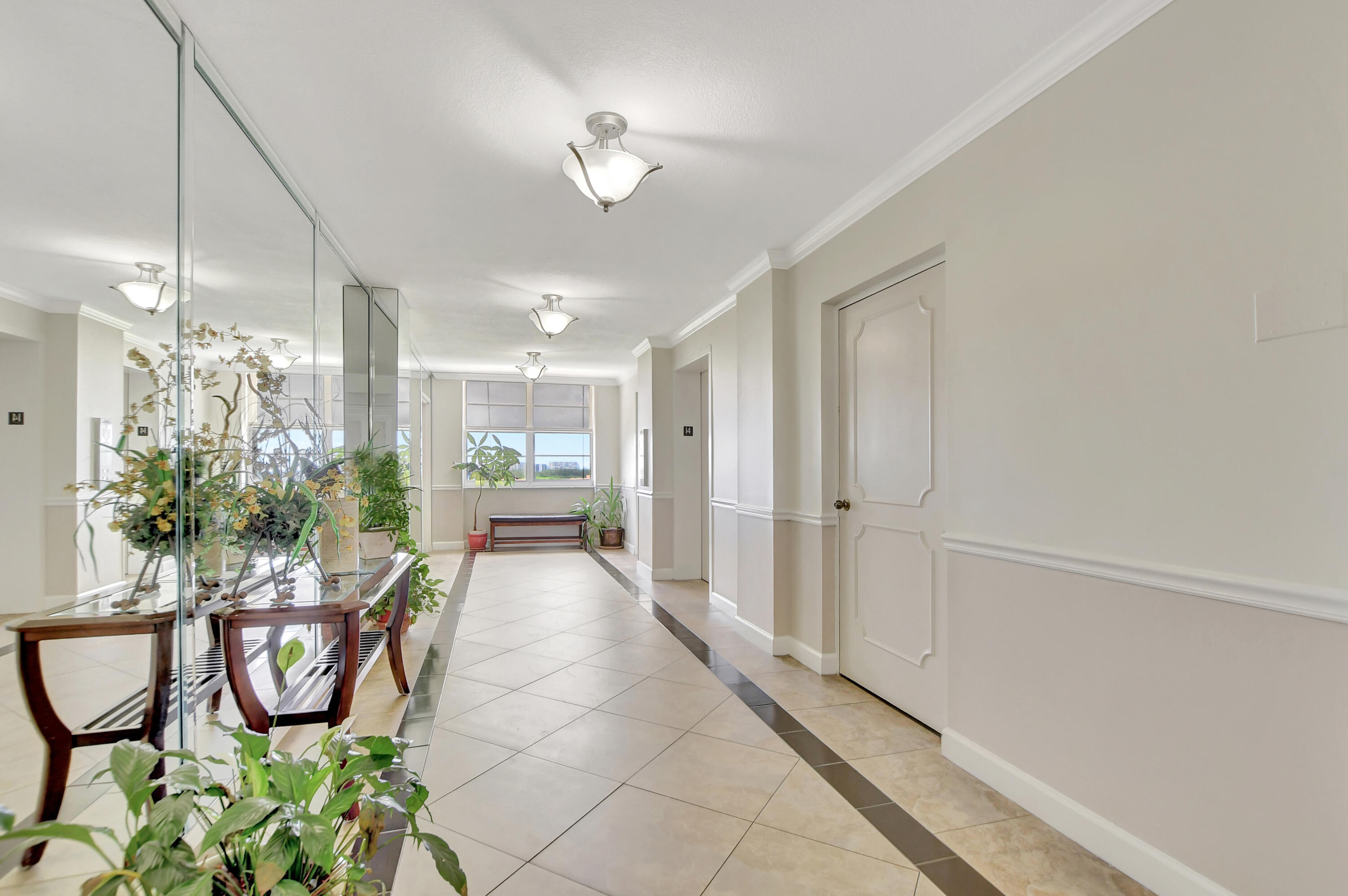 2121 N Ocean Boulevard 1405e