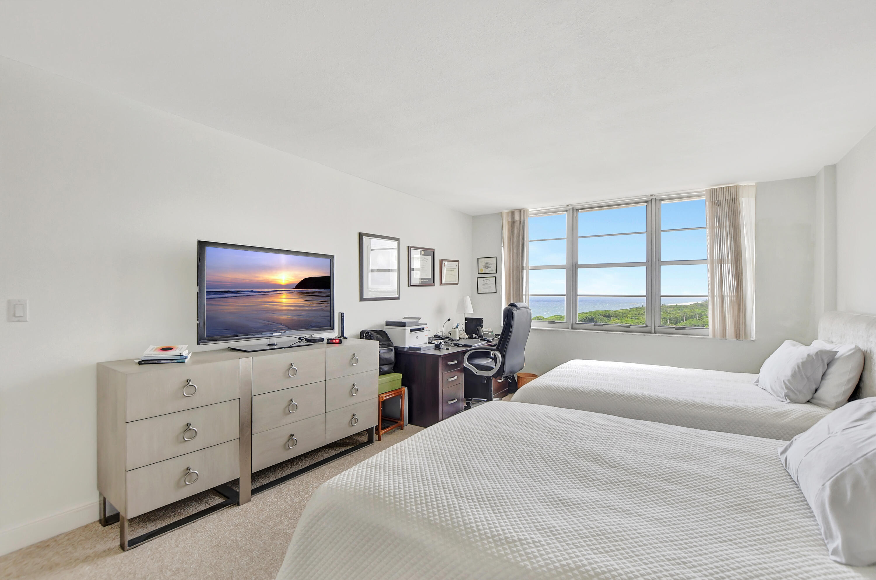2121 N Ocean Boulevard 1405e