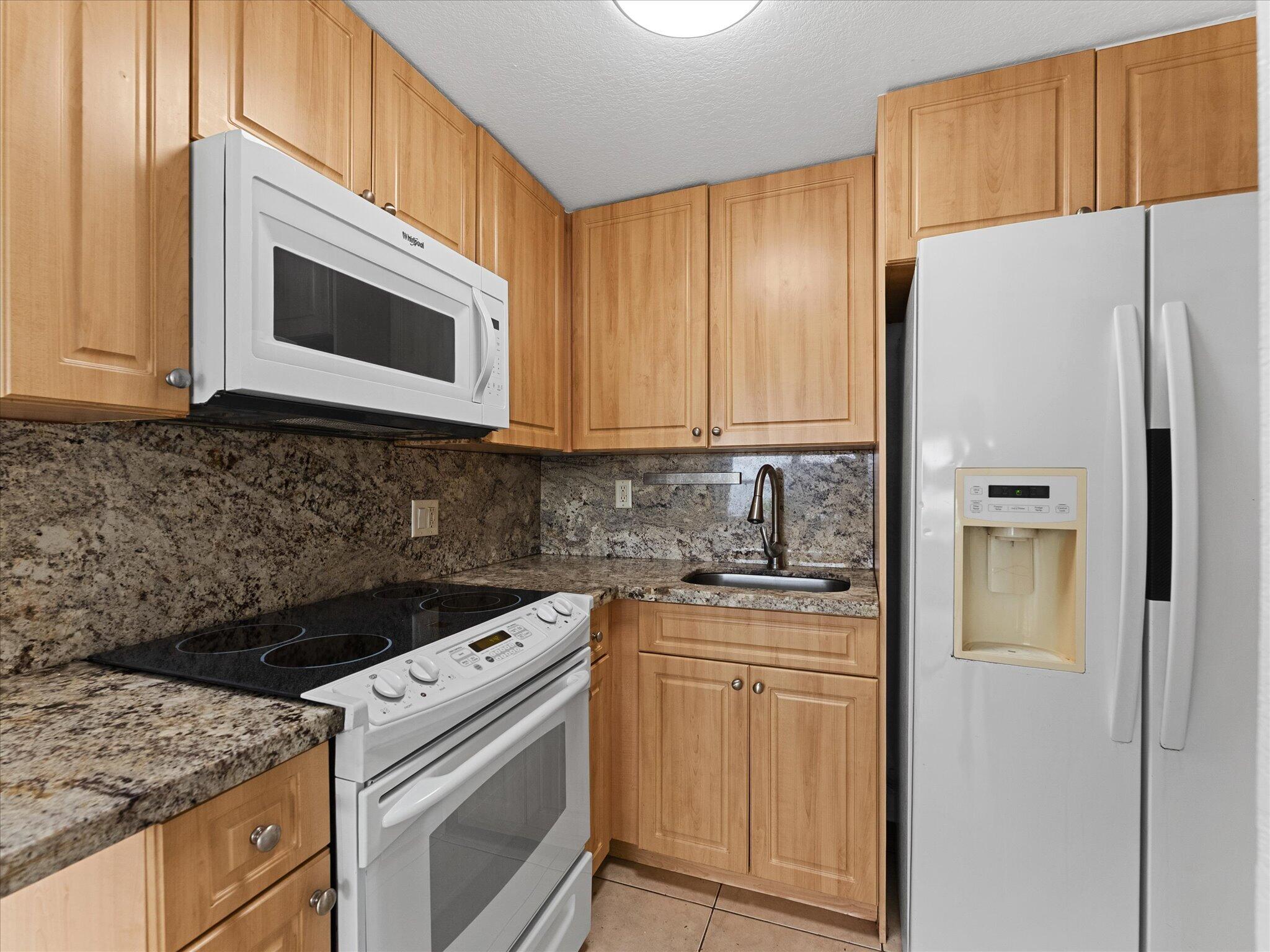 241 SE 9th Avenue 104