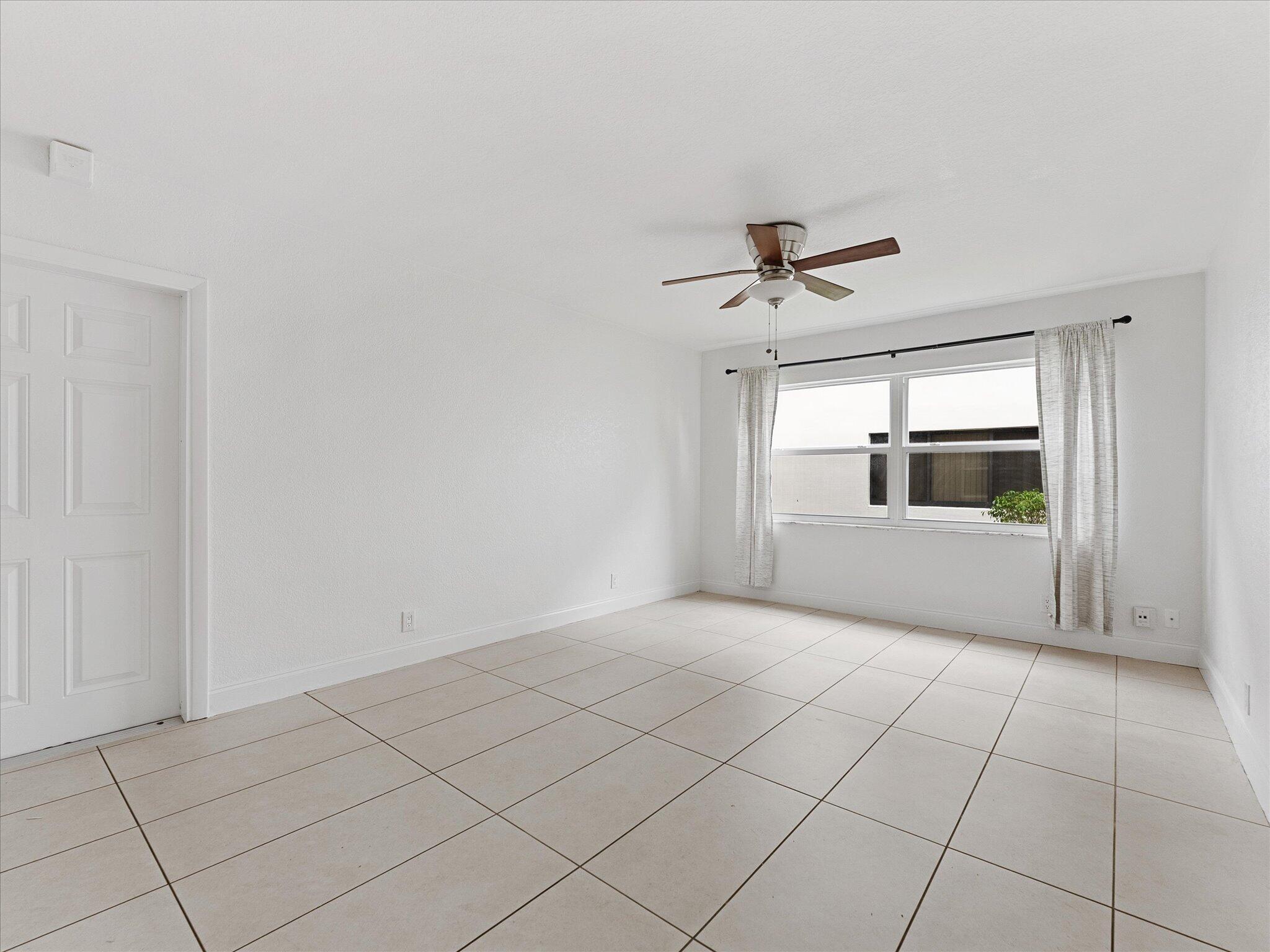 241 SE 9th Avenue 104