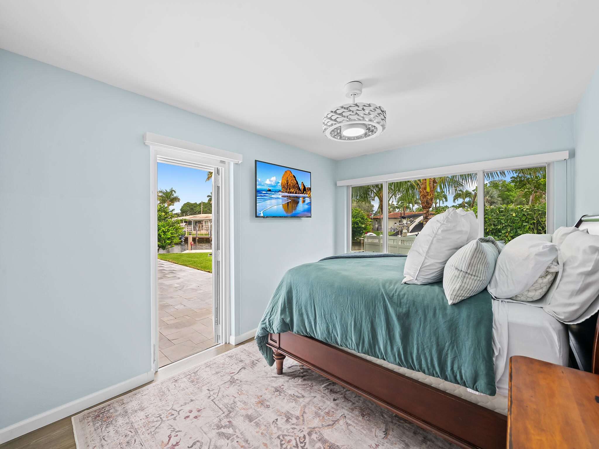 2421 NE 50th Street