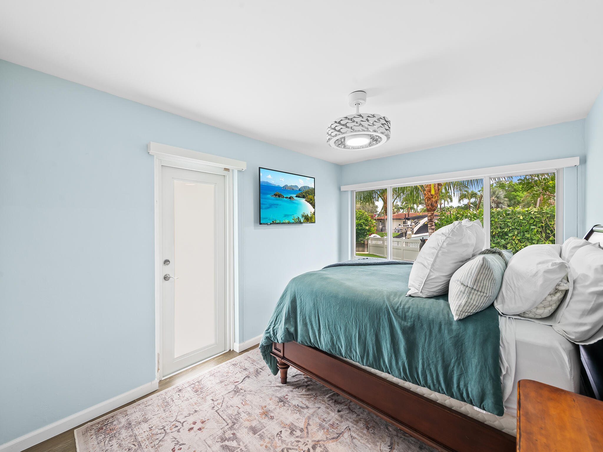 2421 NE 50th Street