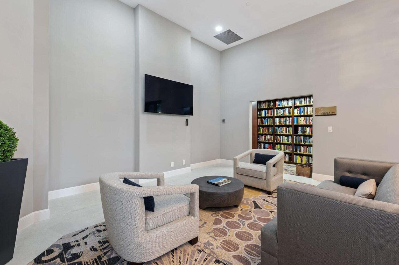 120 SE 5th Avenue 326