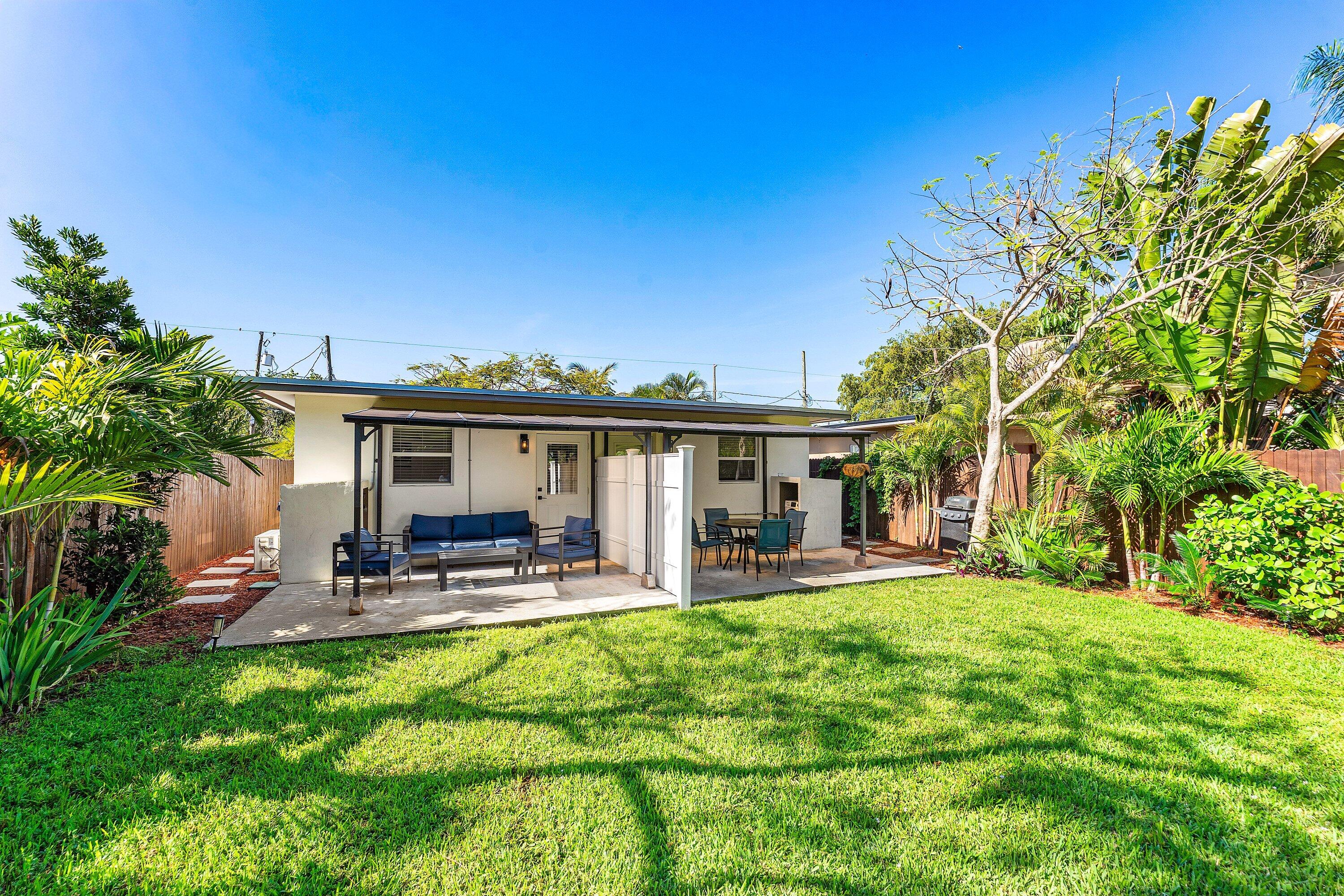 1545 NE 32nd Street 2