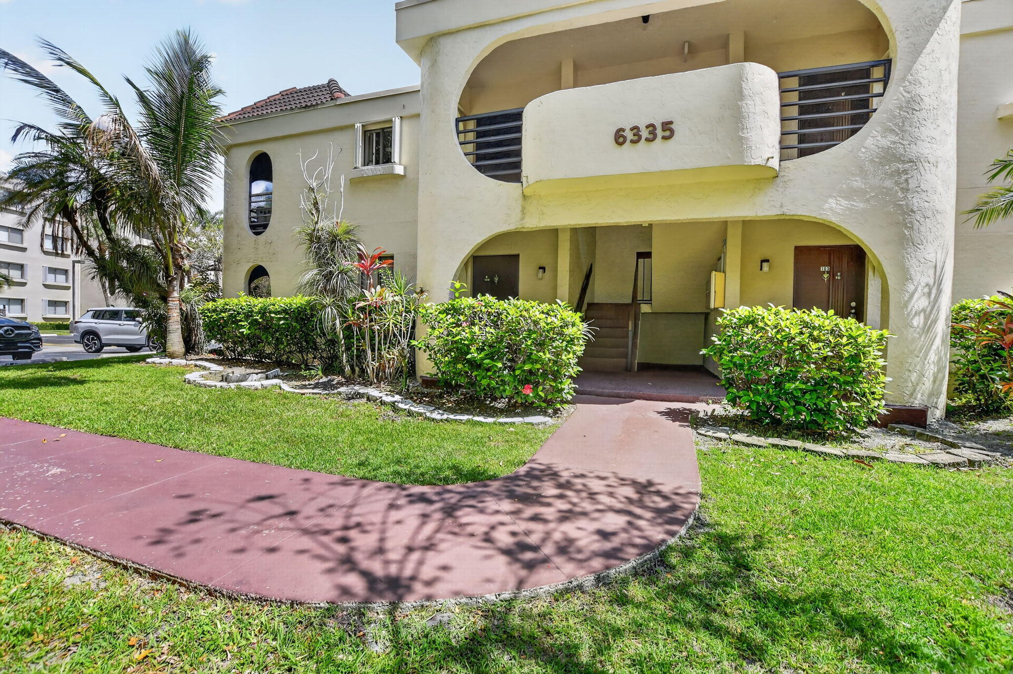 6335 W Longboat Ln W W 104