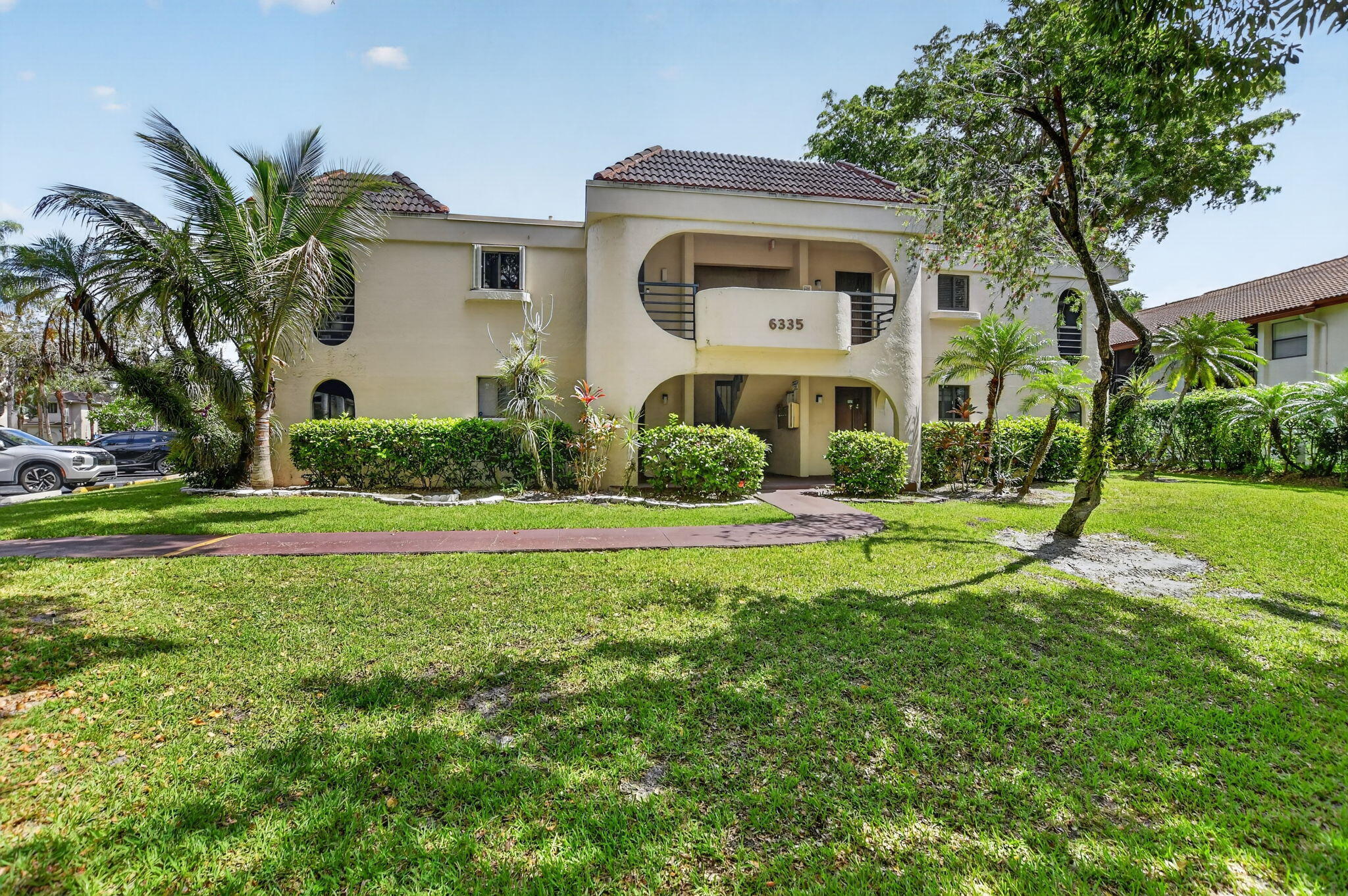 6335 W Longboat Ln W W 104