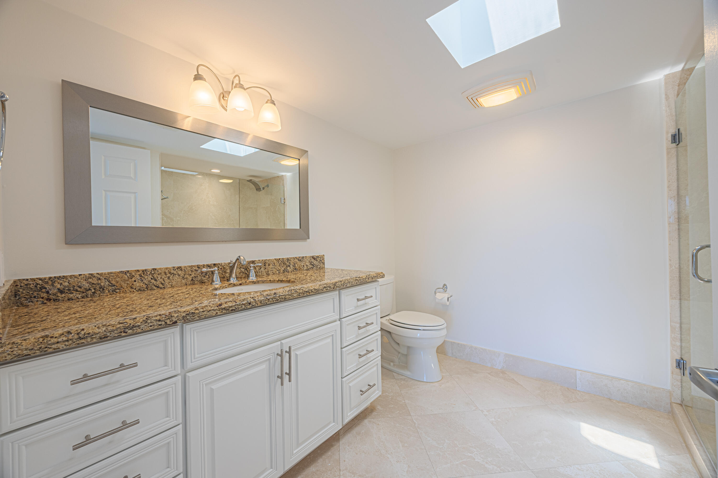 801 Palm Trail 9