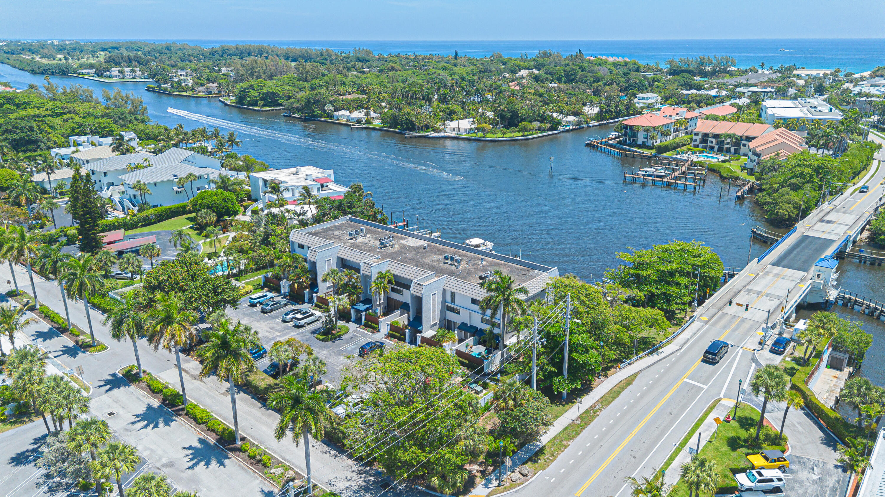 801 Palm Trail 9