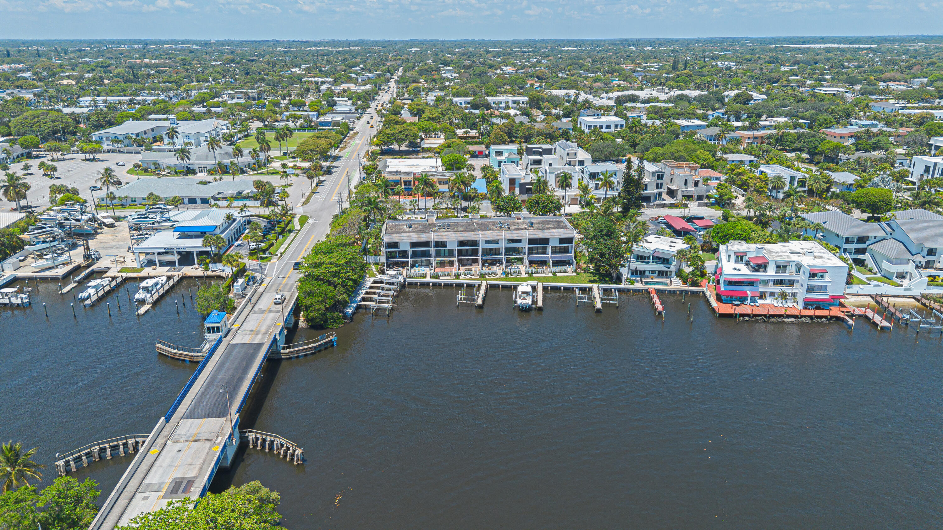 801 Palm Trail 9