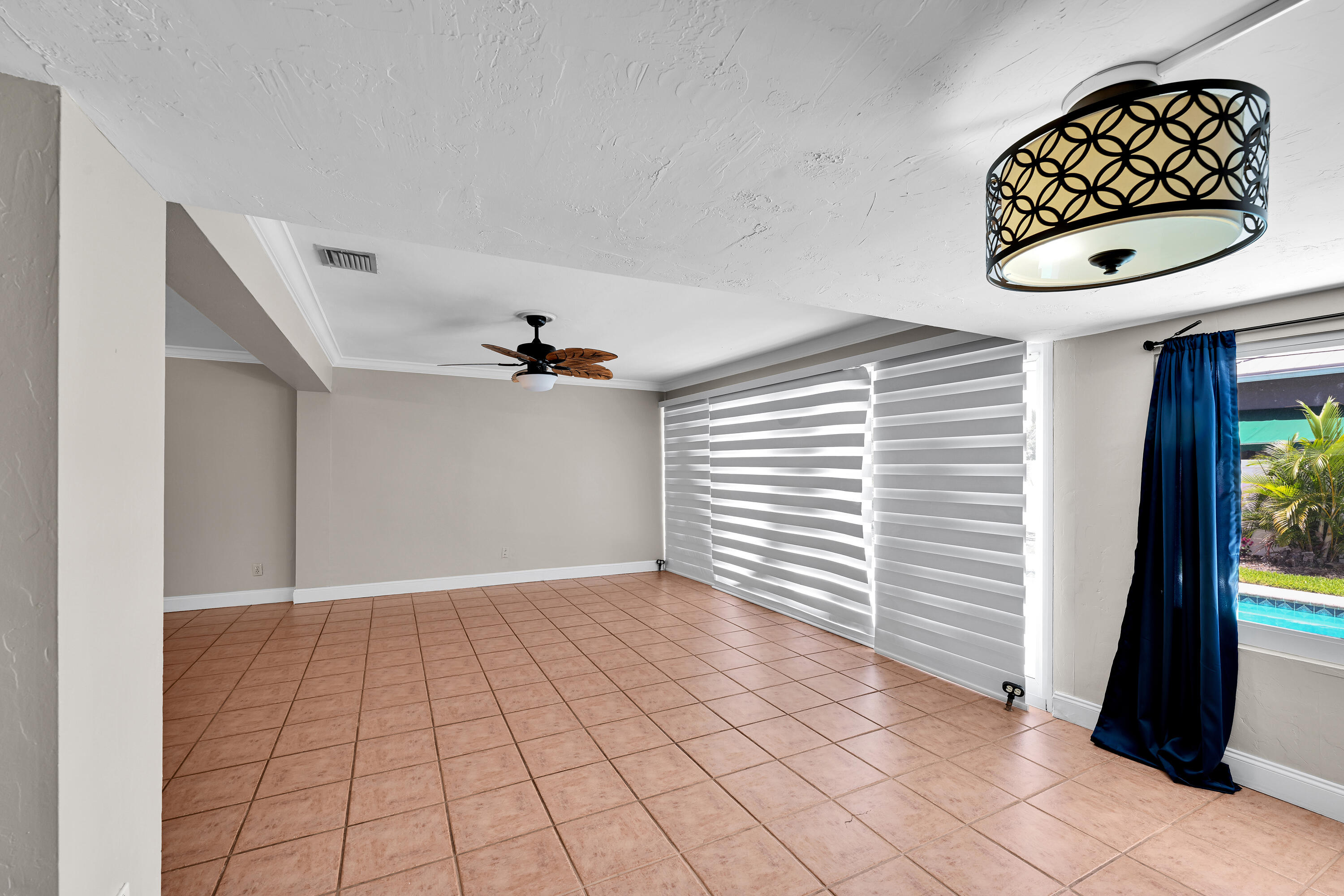 901 SE 12th Avenue