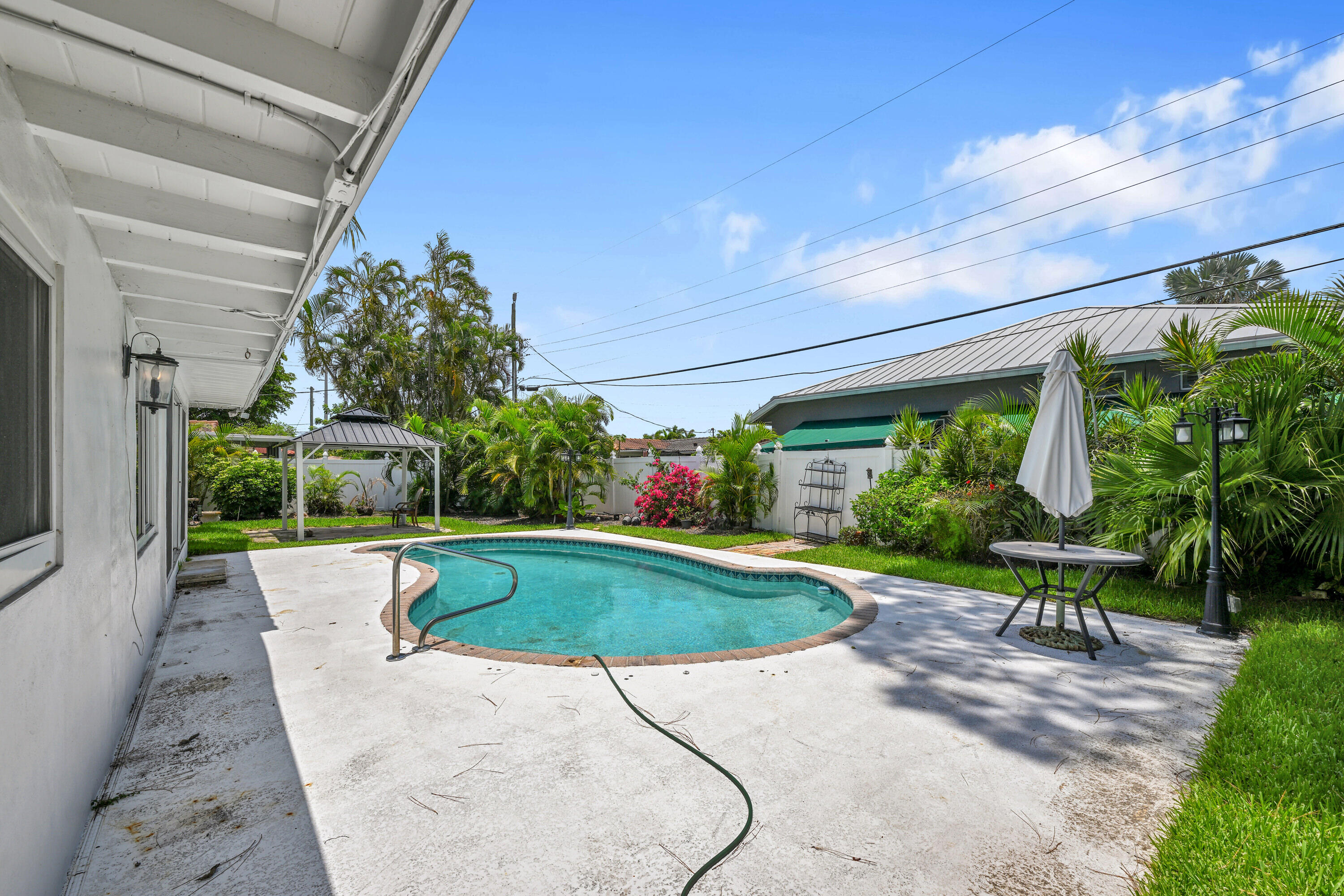 901 SE 12th Avenue