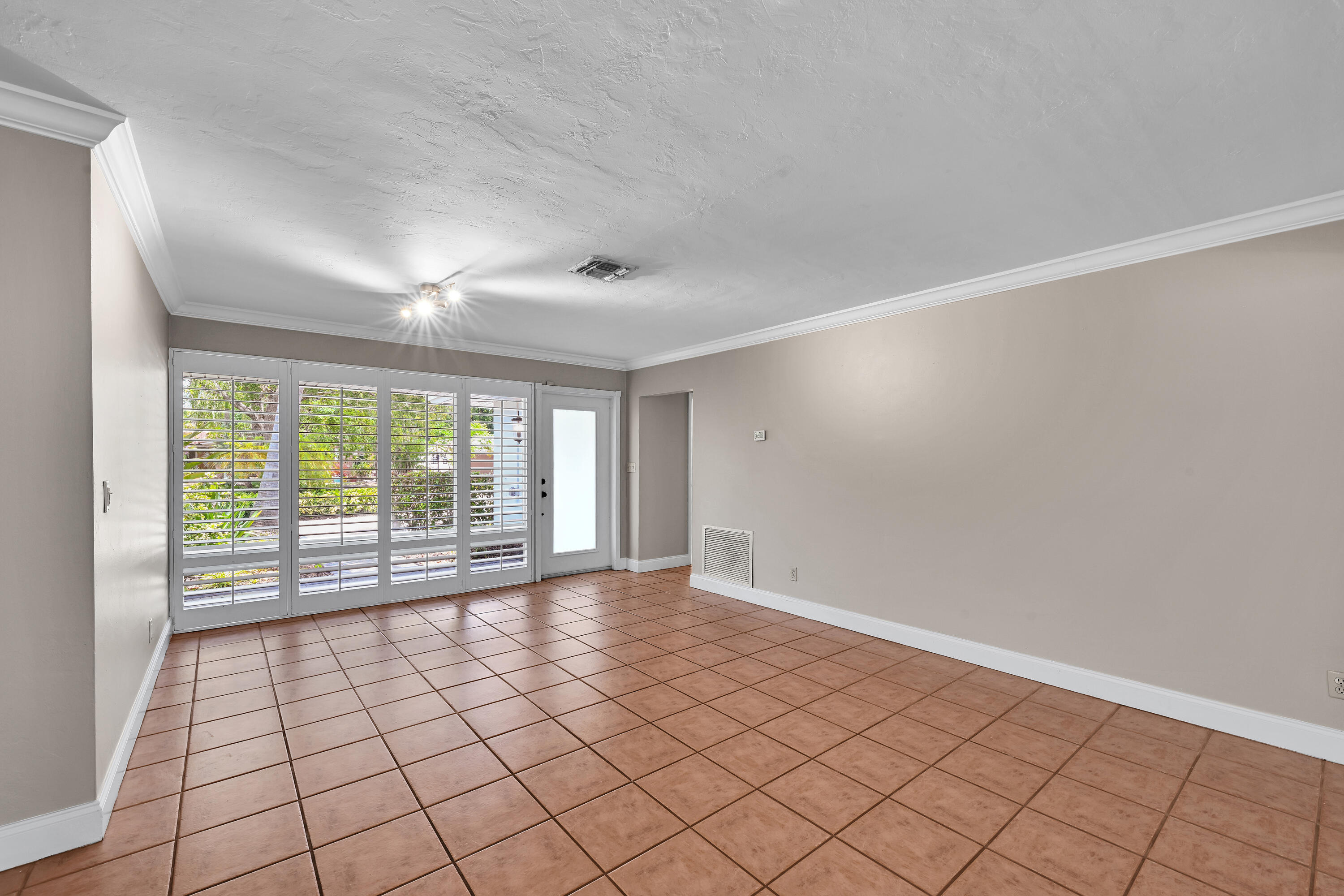 901 SE 12th Avenue