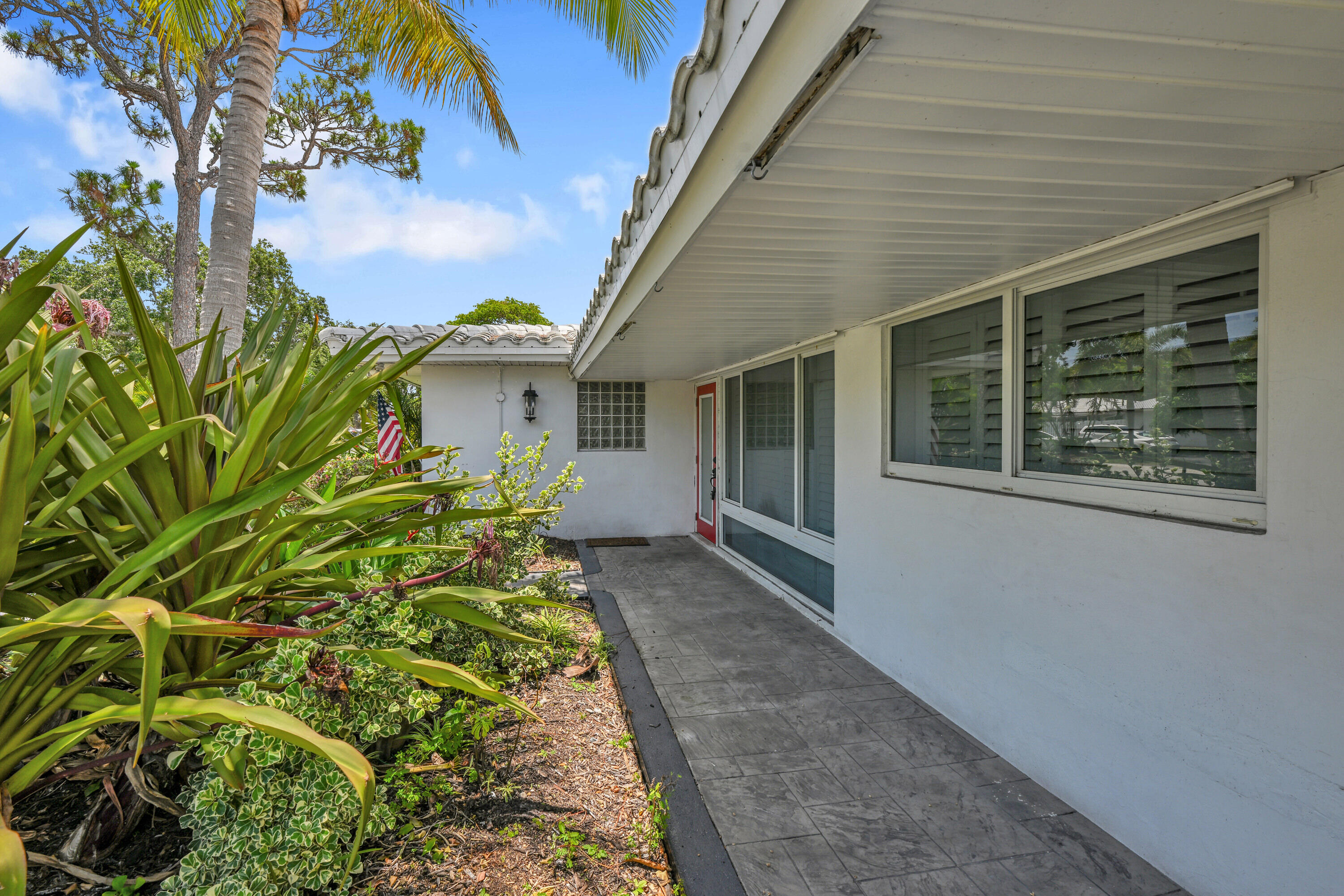 901 SE 12th Avenue