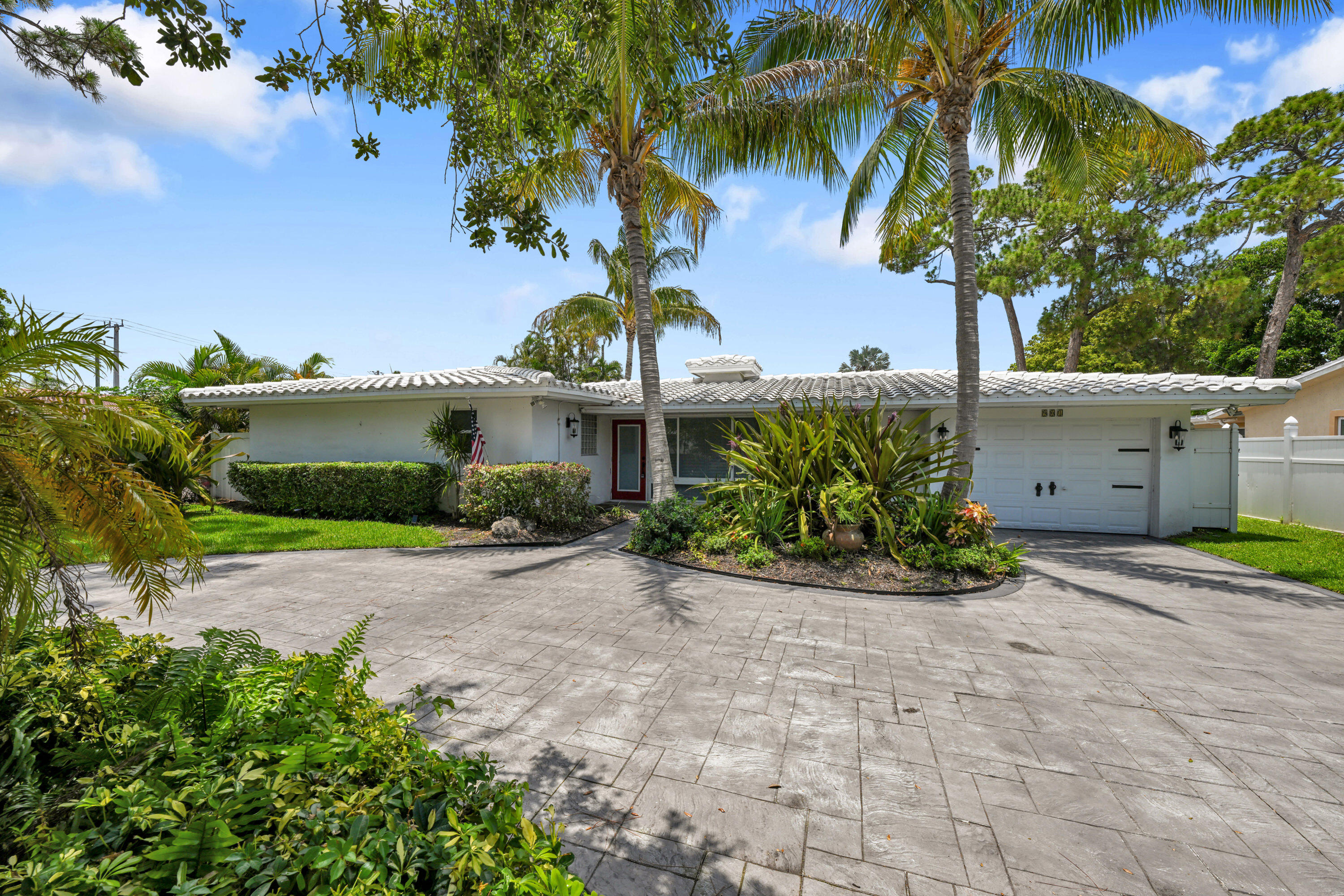 901 SE 12th Avenue