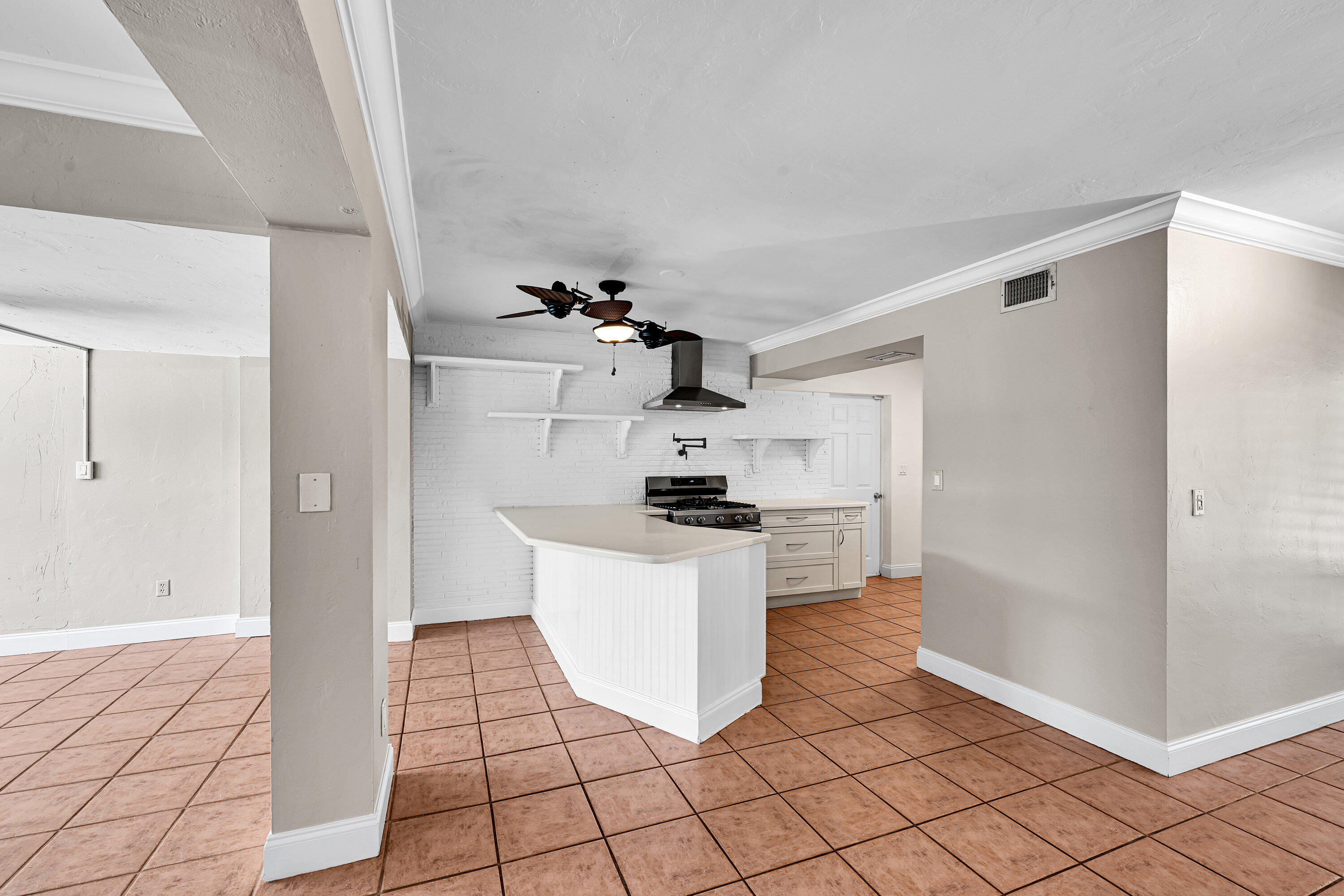 901 SE 12th Avenue