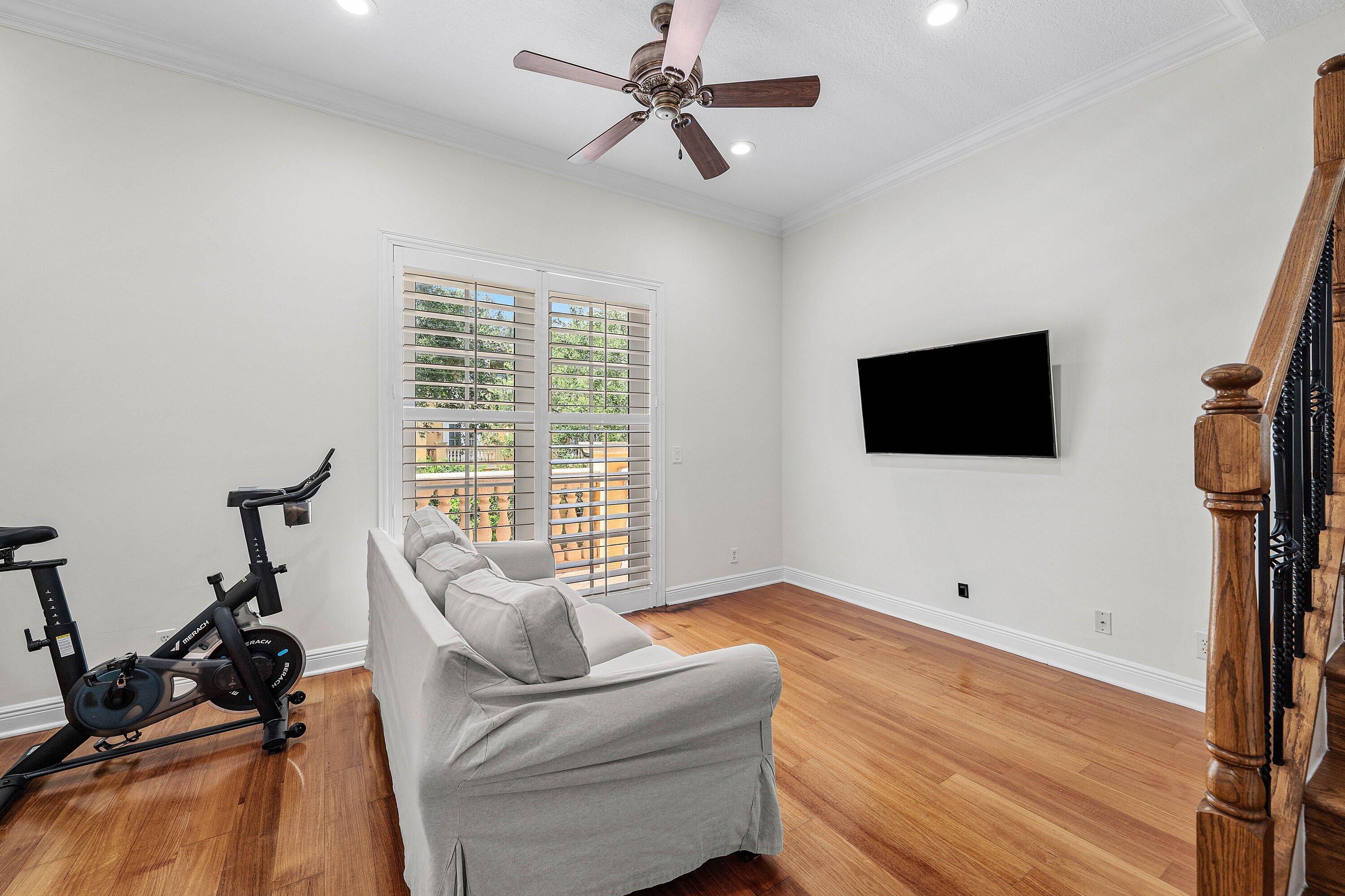 400 NE 69th Circle