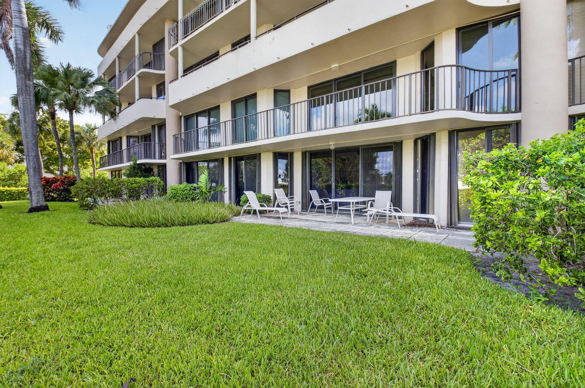 1401 S Ocean Boulevard 1060