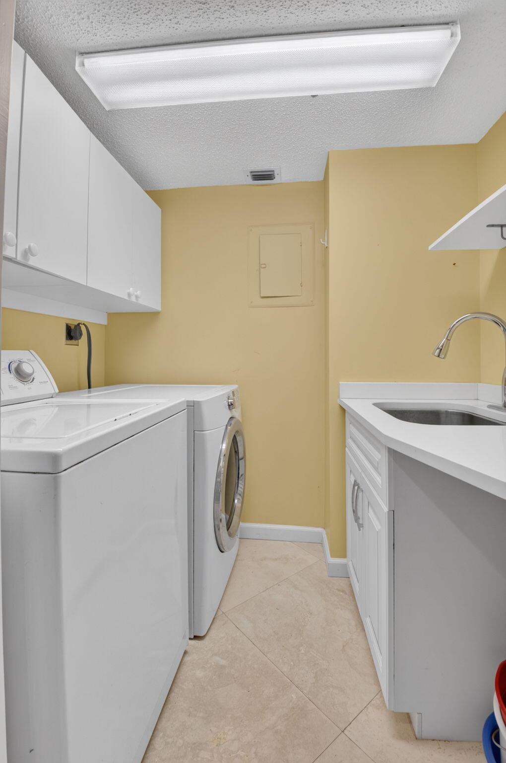 1401 S Ocean Boulevard 1060