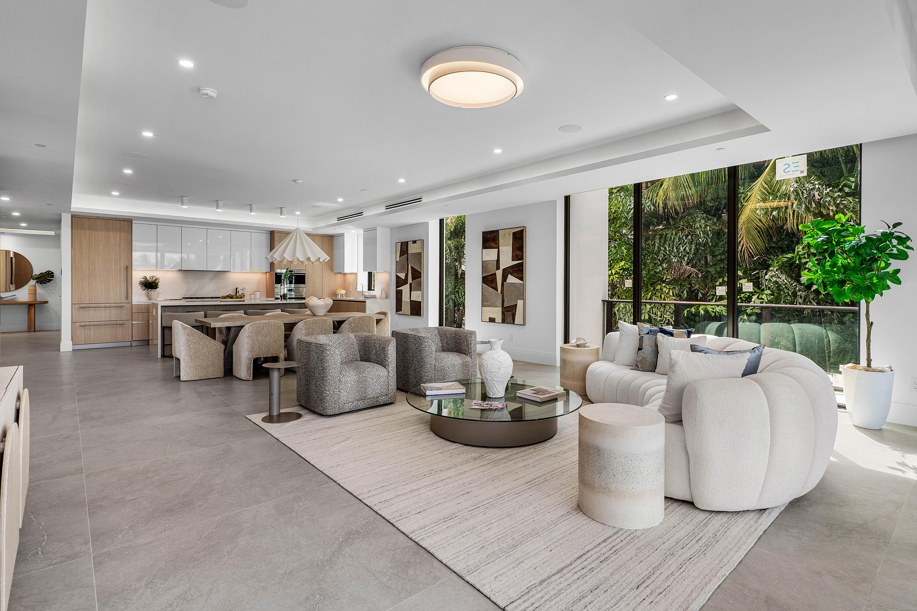 87 Isle Of Venice Drive Ph 501n