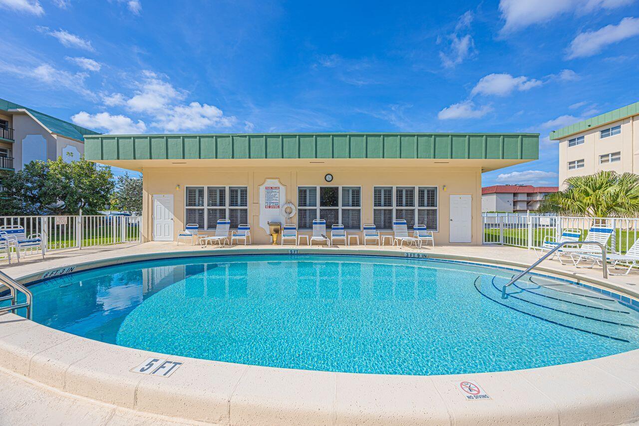 808 SE 7th Street 305