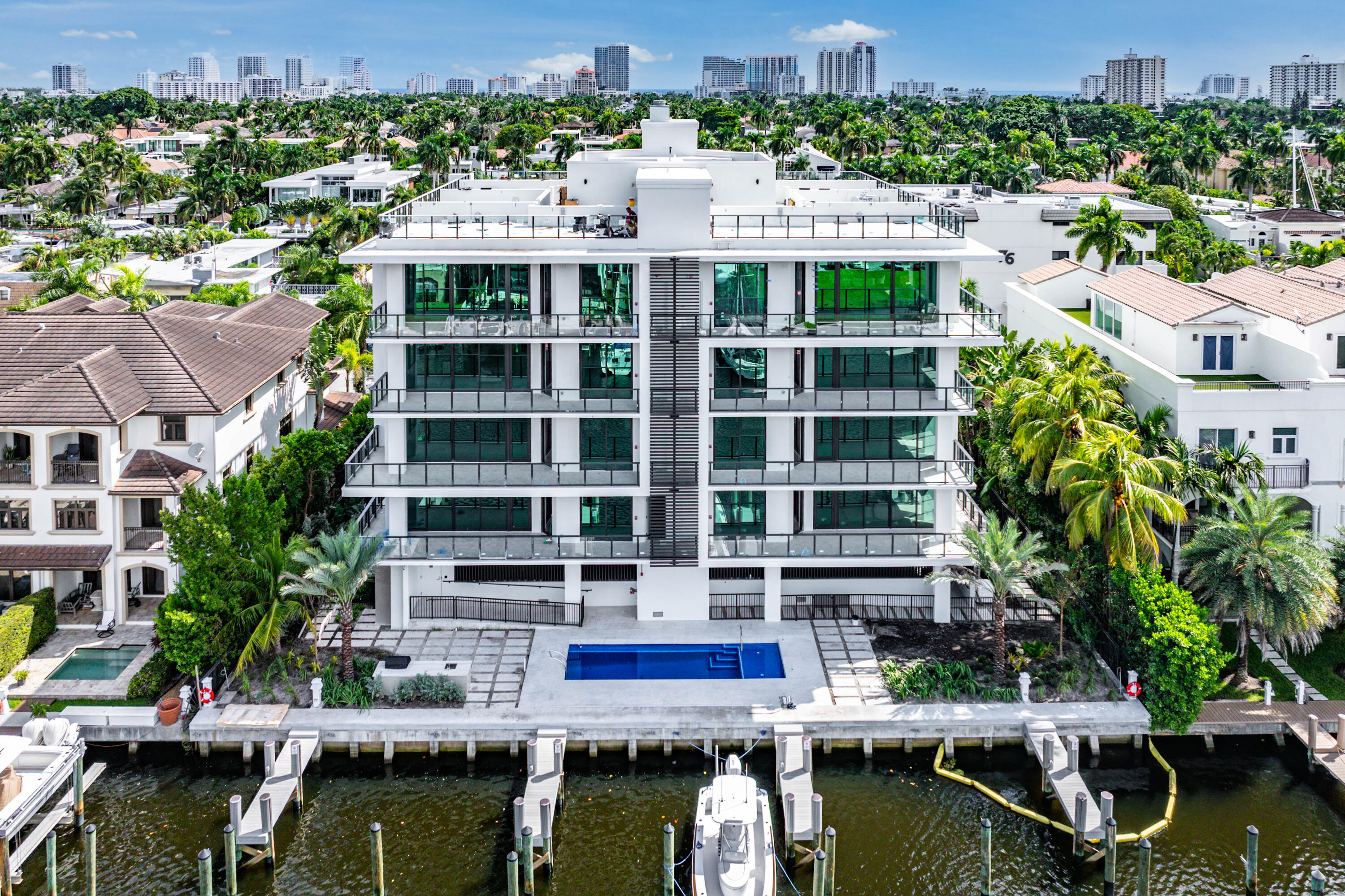 87 Isle Of Venice Drive 301s