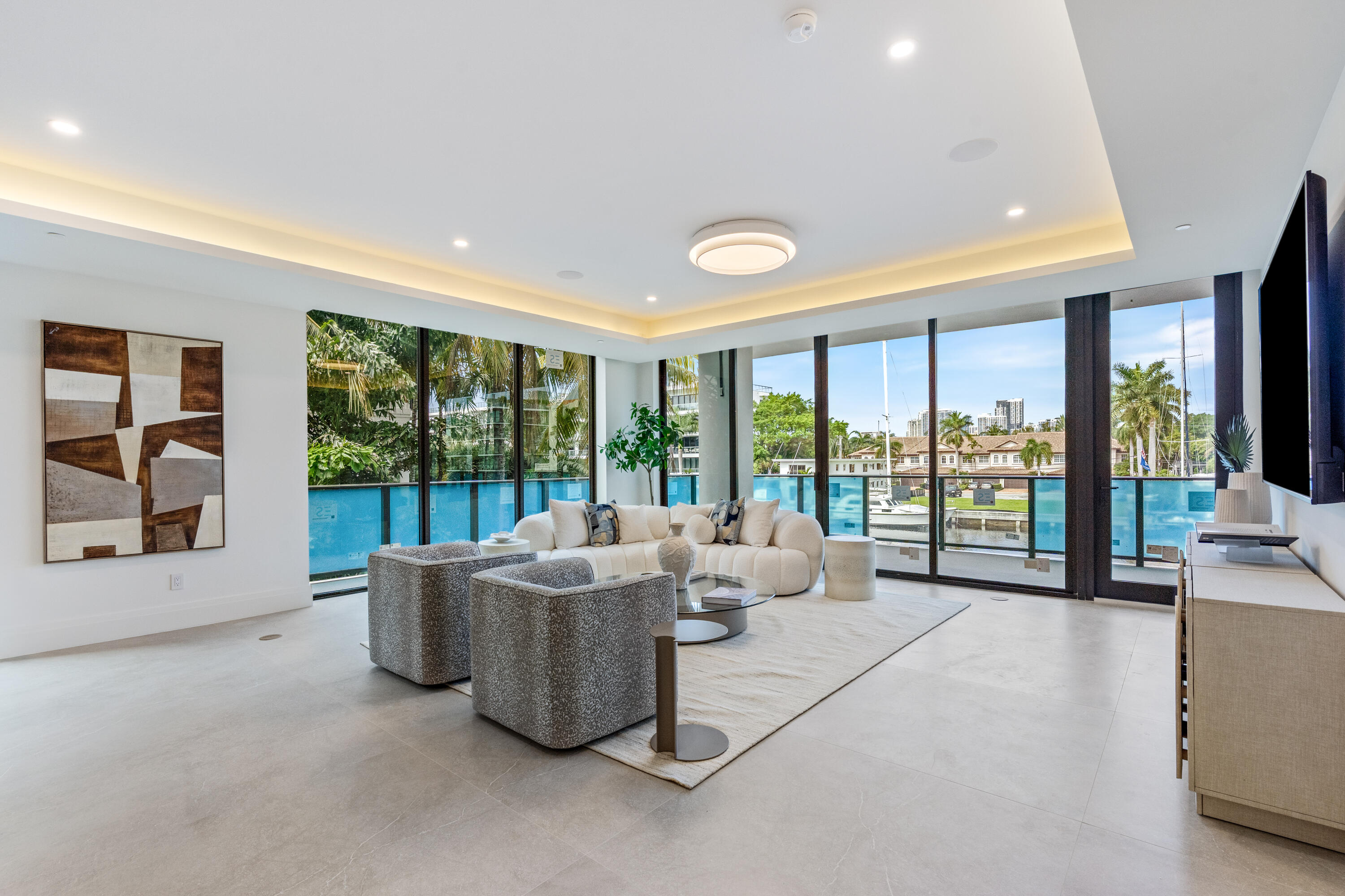 87 Isle Of Venice Drive 402s