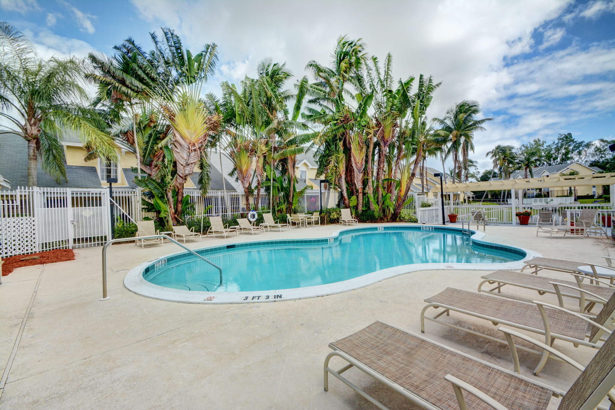 6323 La Costa Drive M