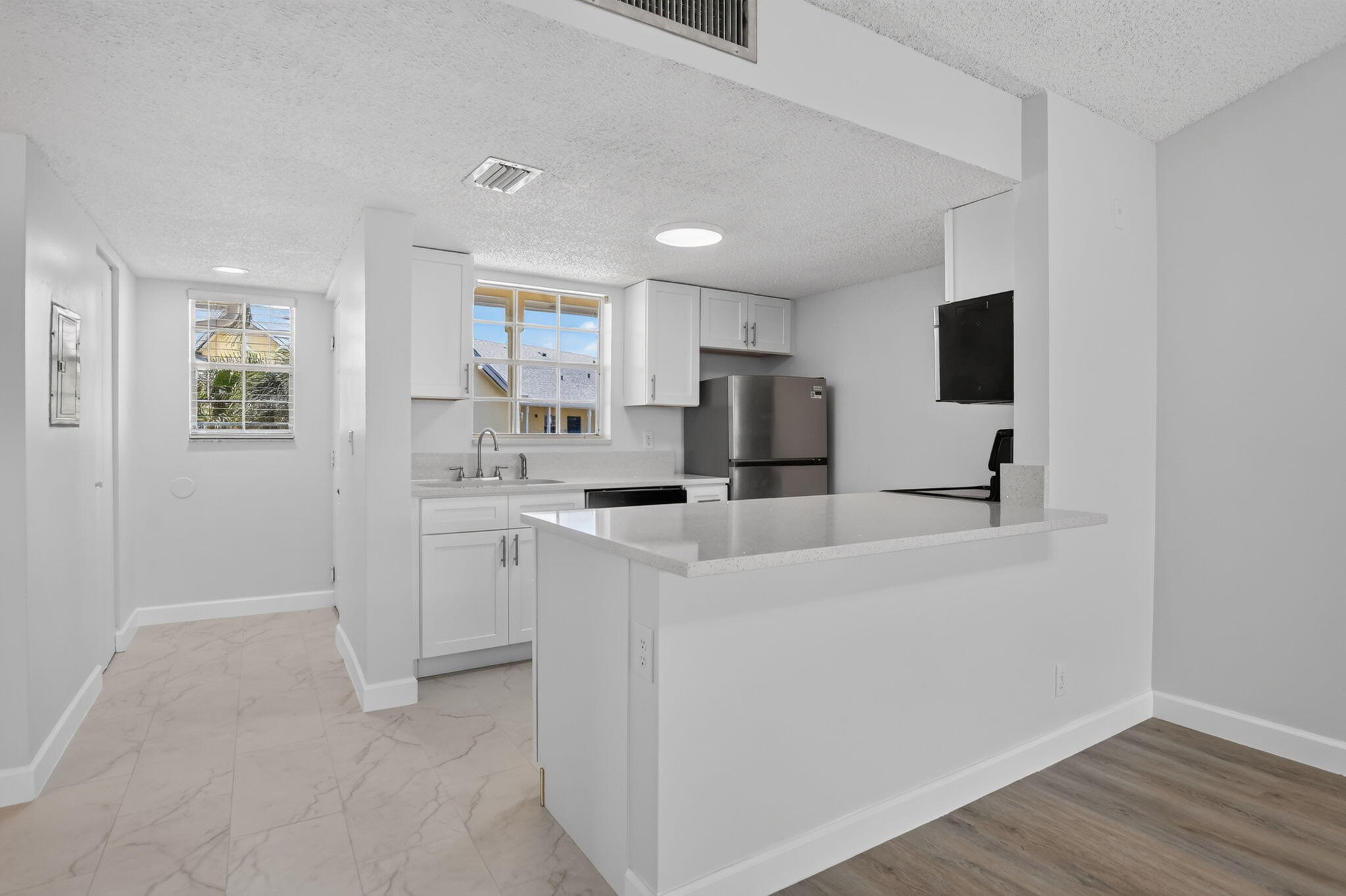 6323 La Costa Drive M