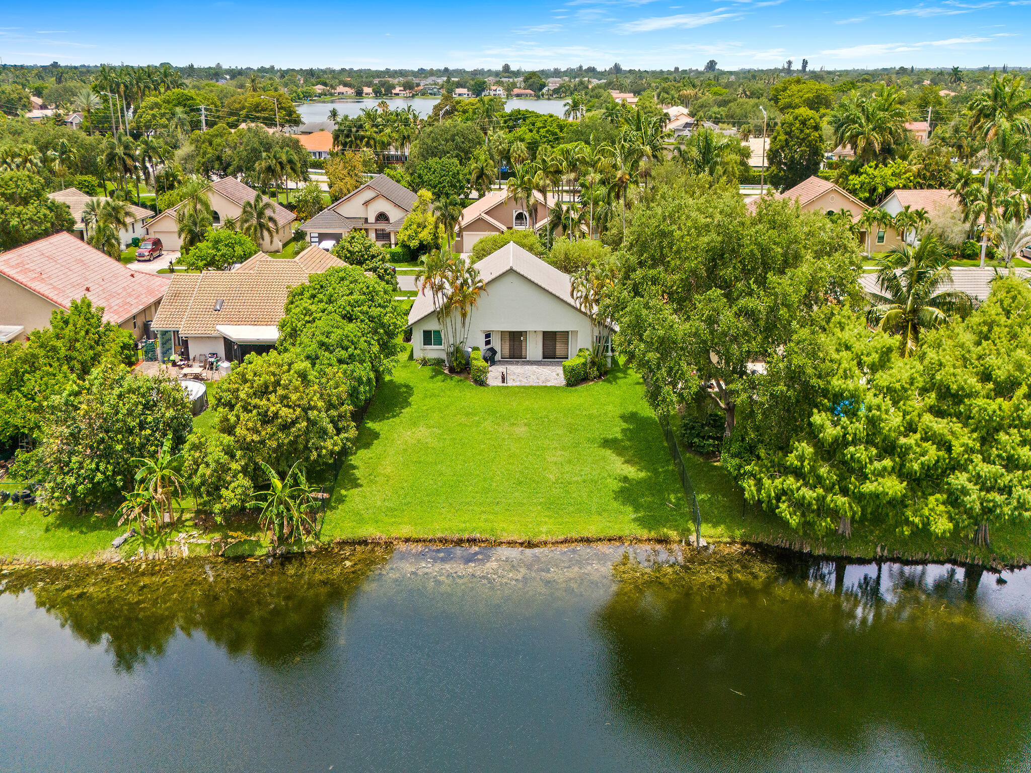 1750 W Oak Knoll Circle