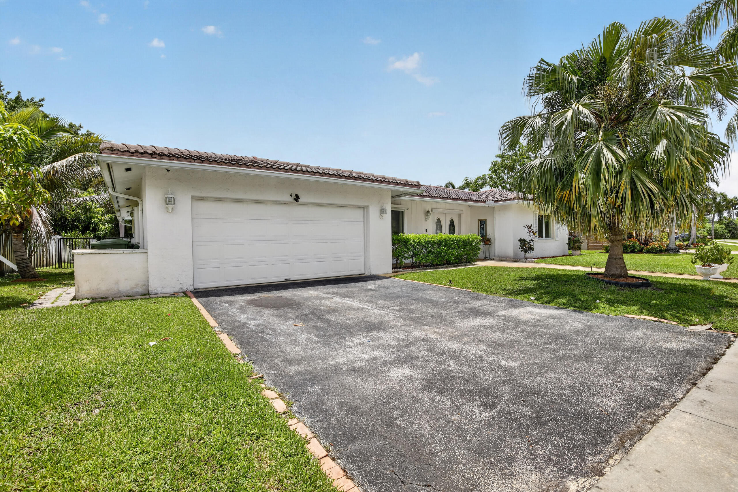 410 Bonaventure Boulevard