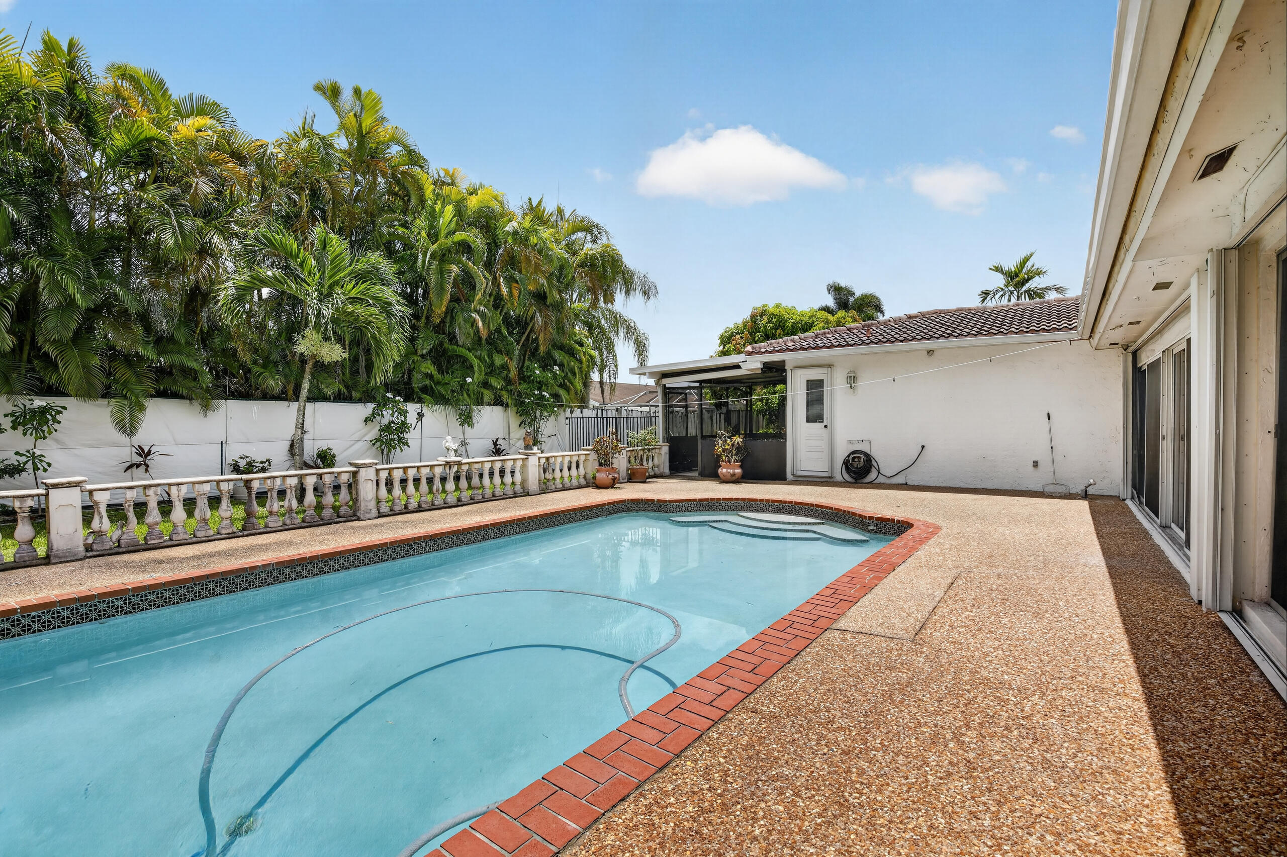 410 Bonaventure Boulevard