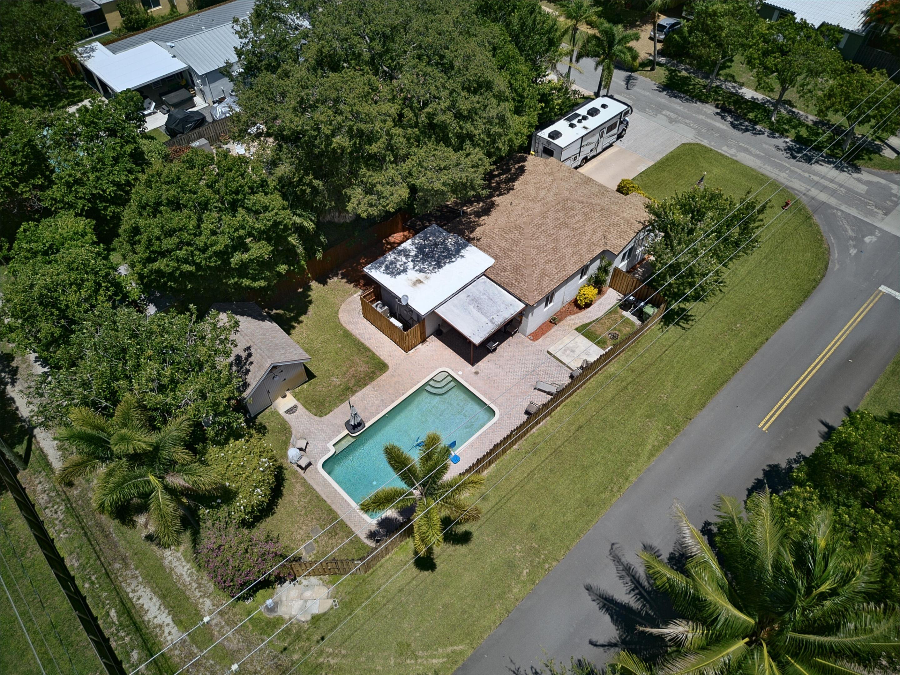 800 SW 19TH Street