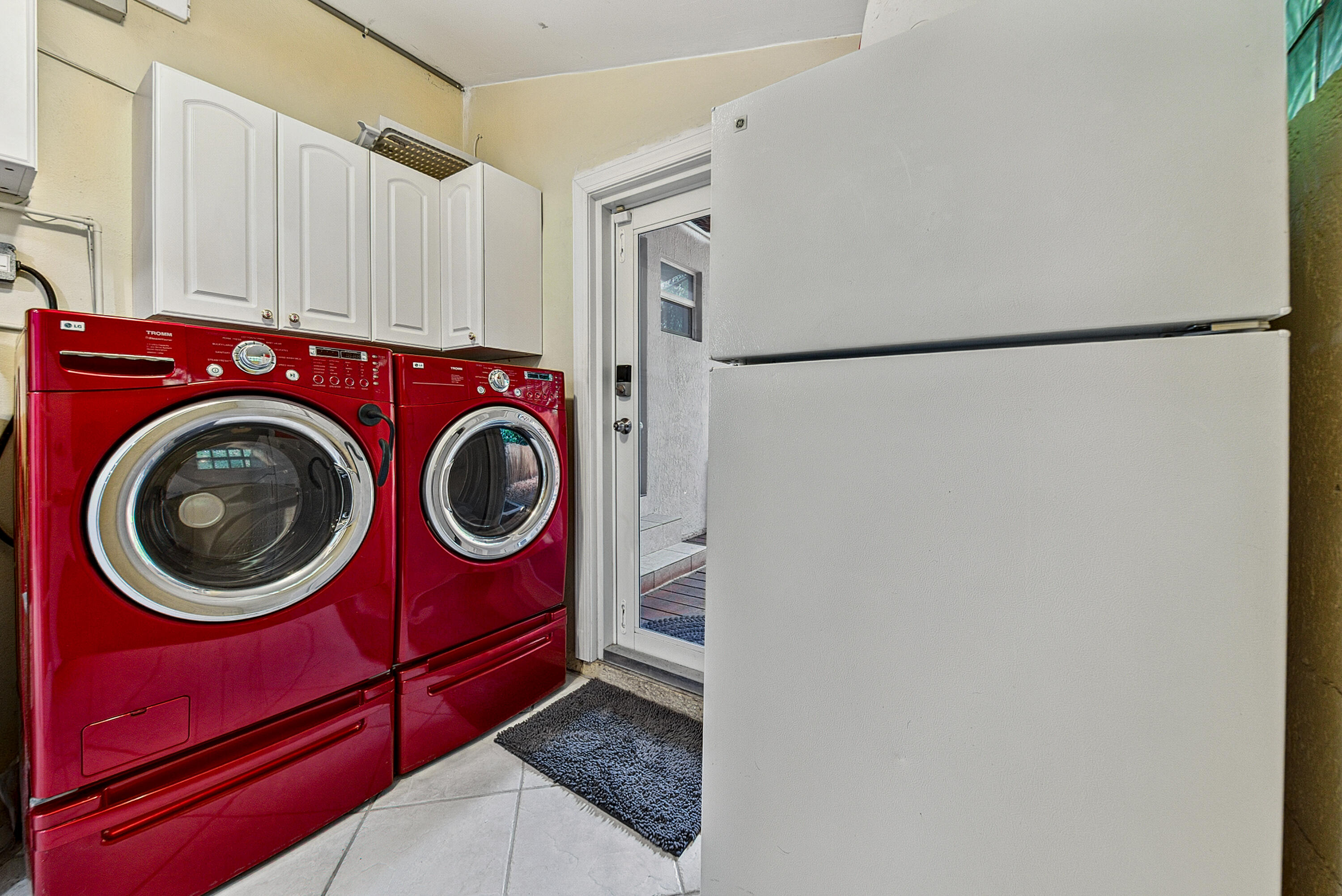 800 SW 19TH Street