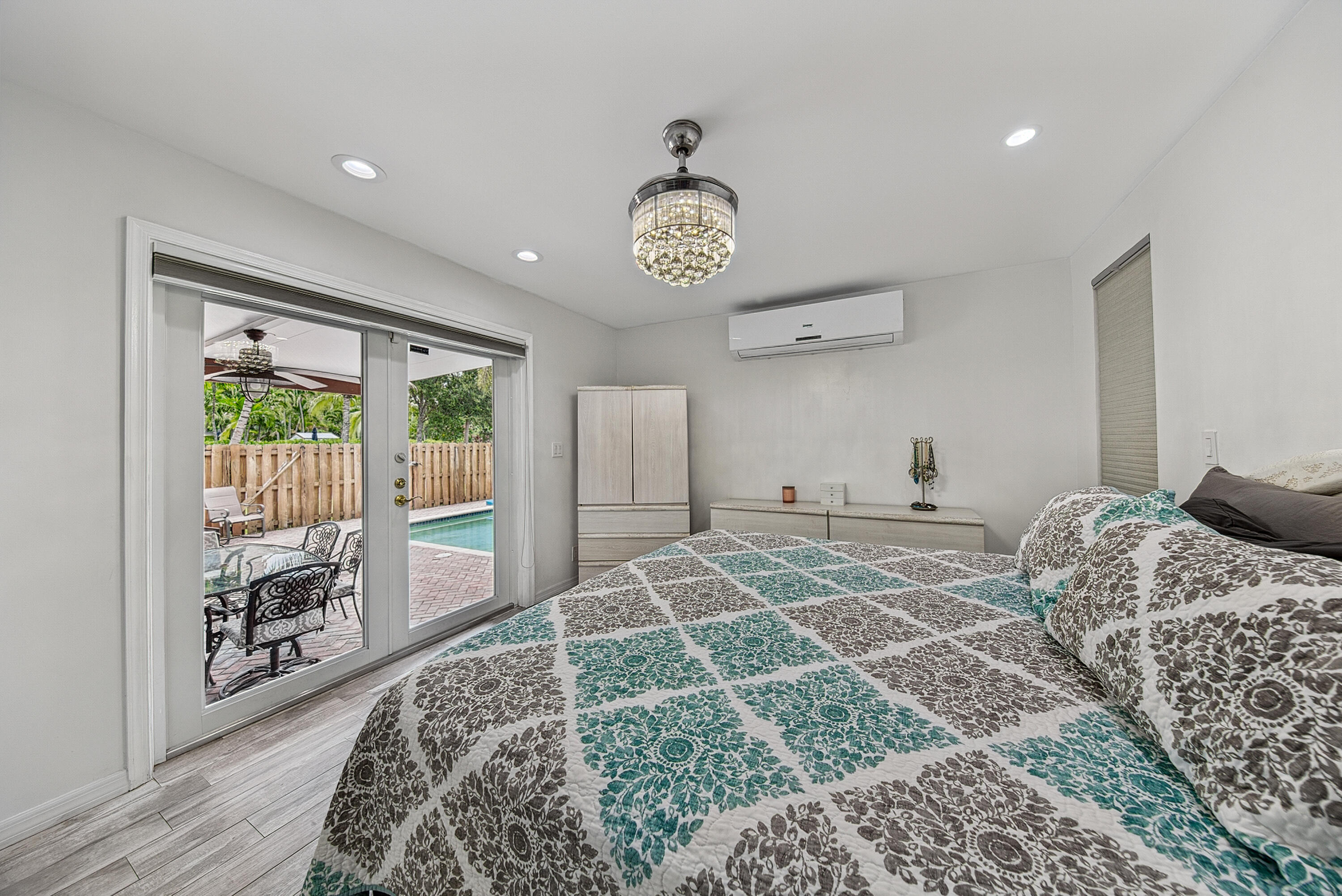 800 SW 19TH Street