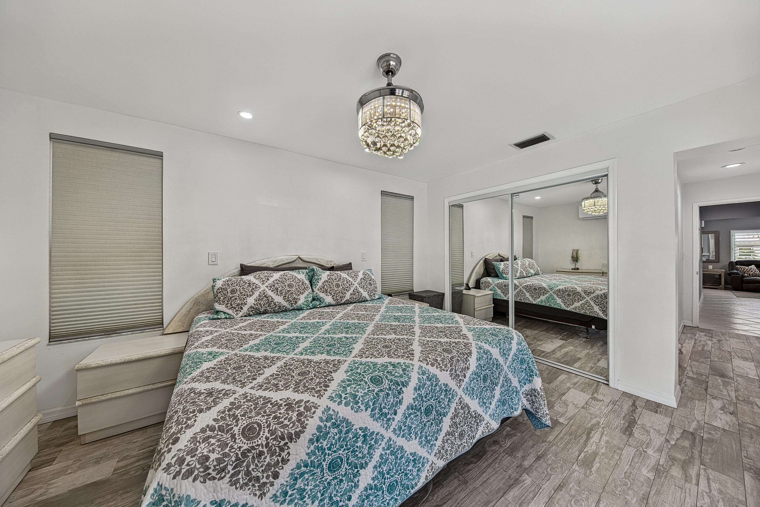 800 SW 19TH Street