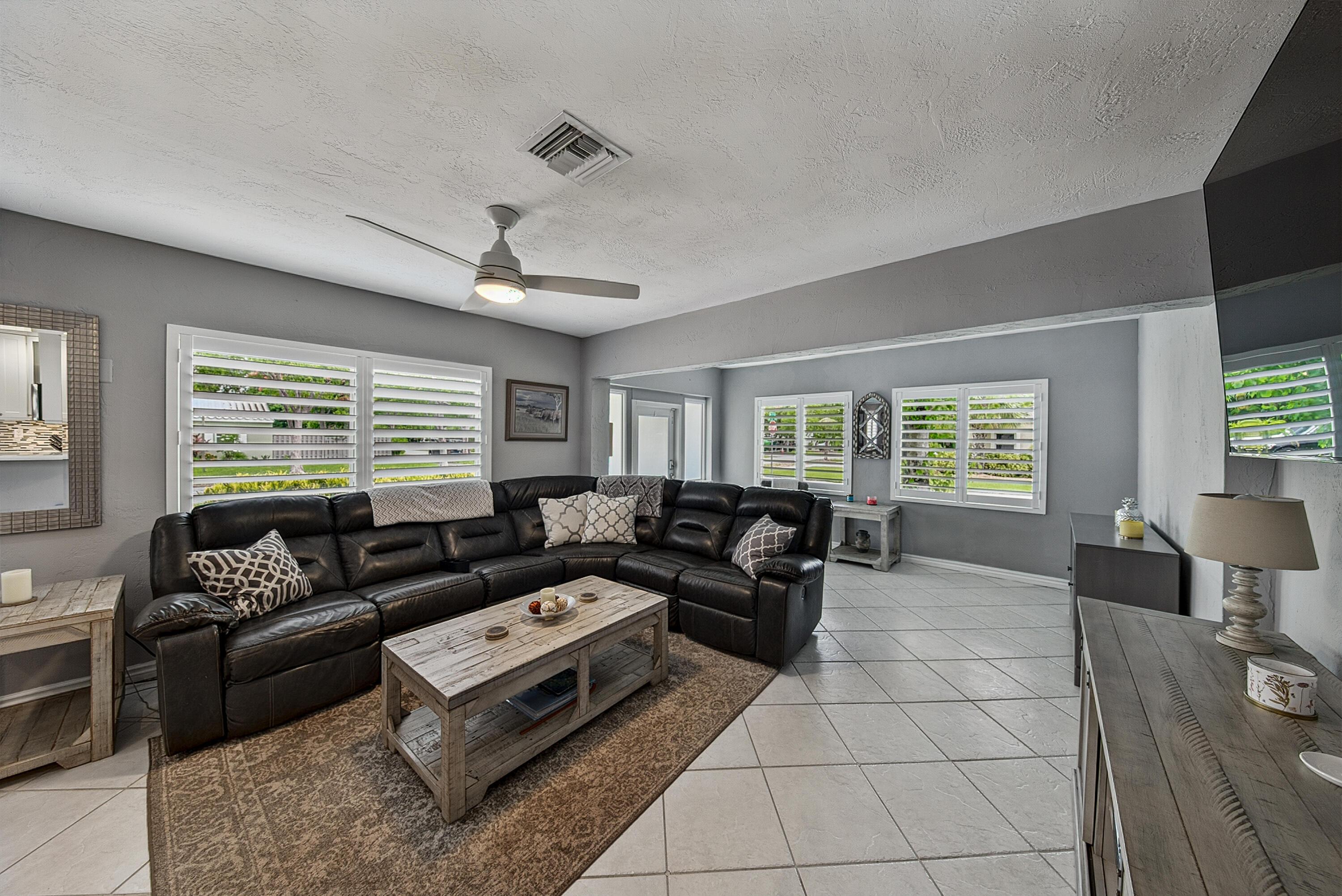 800 SW 19TH Street