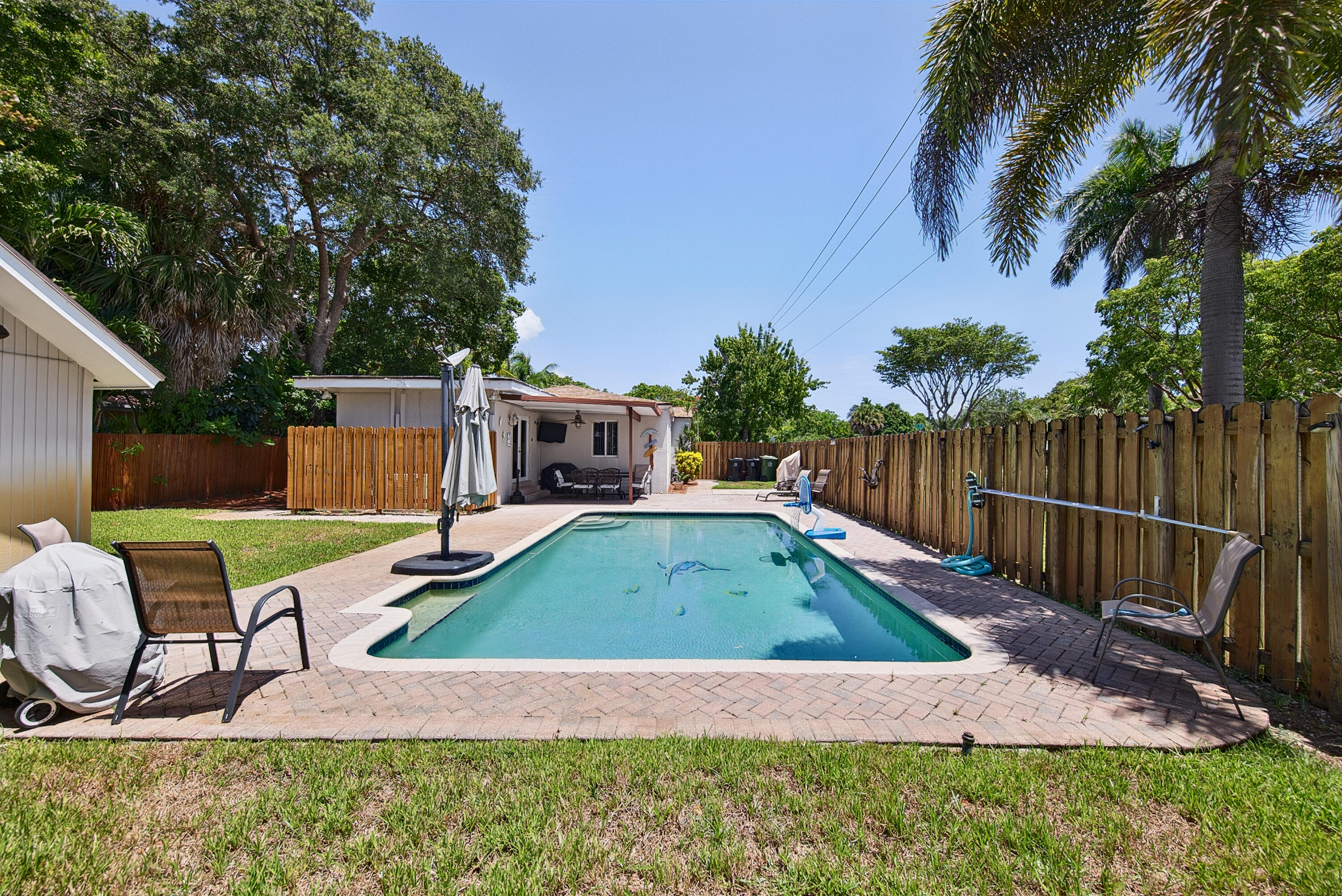 800 SW 19TH Street