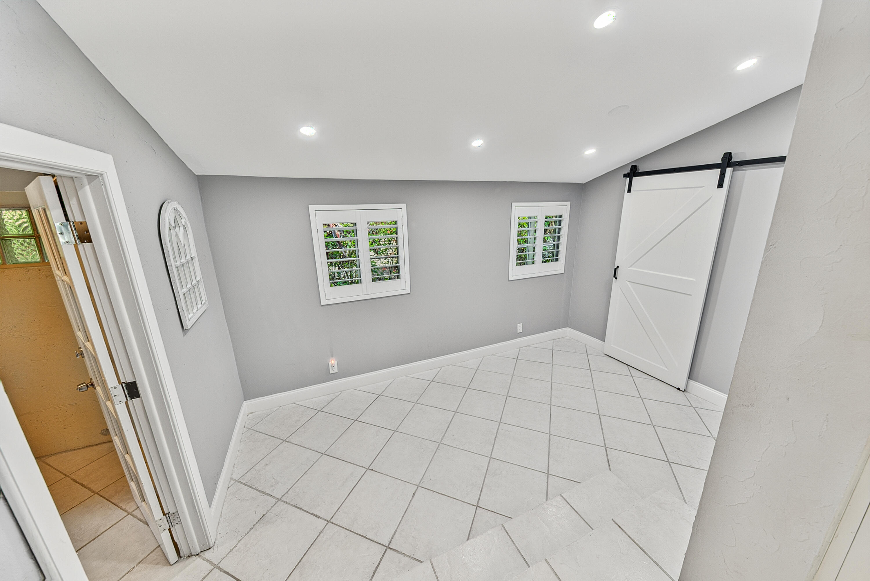 800 SW 19TH Street