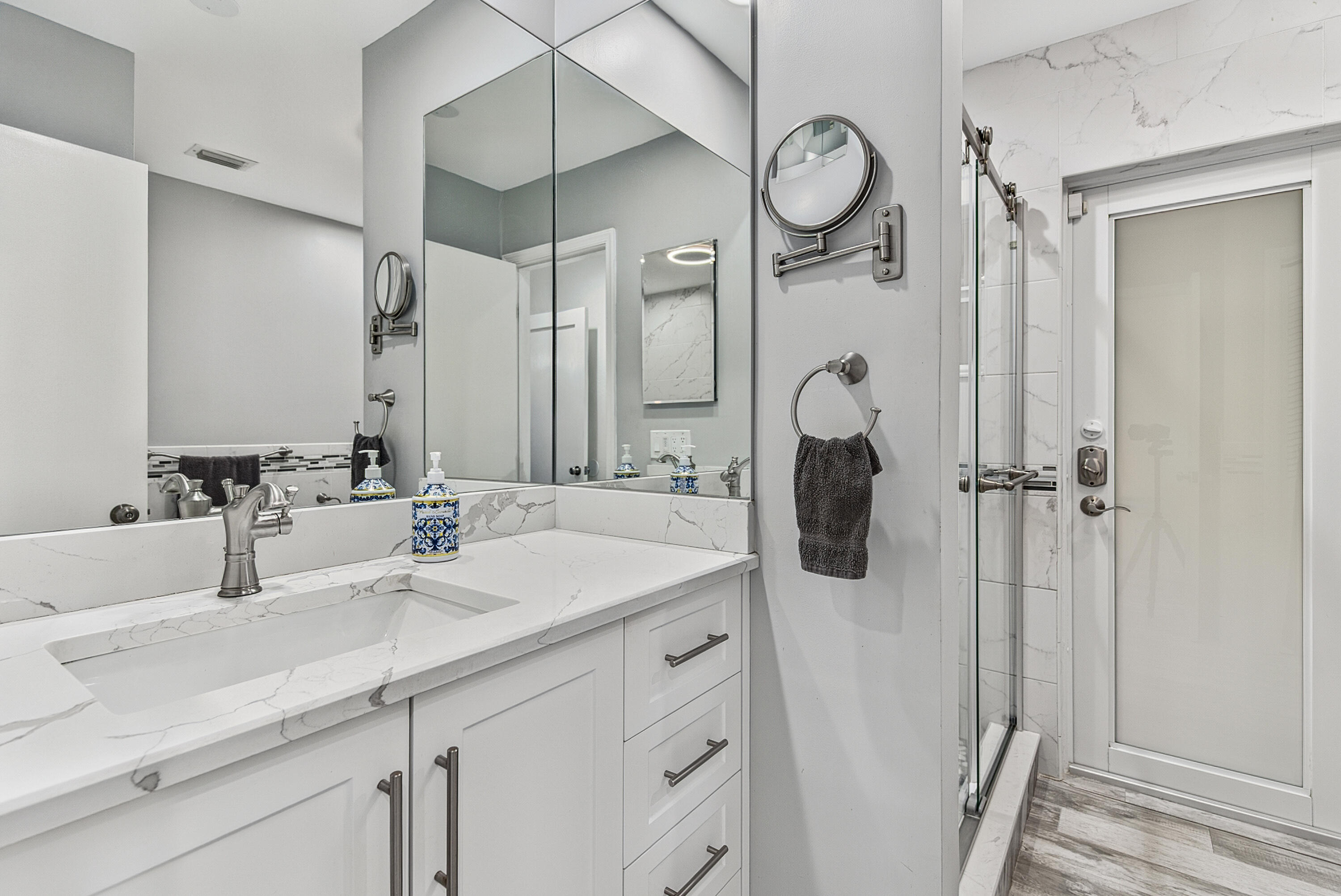 800 SW 19TH Street