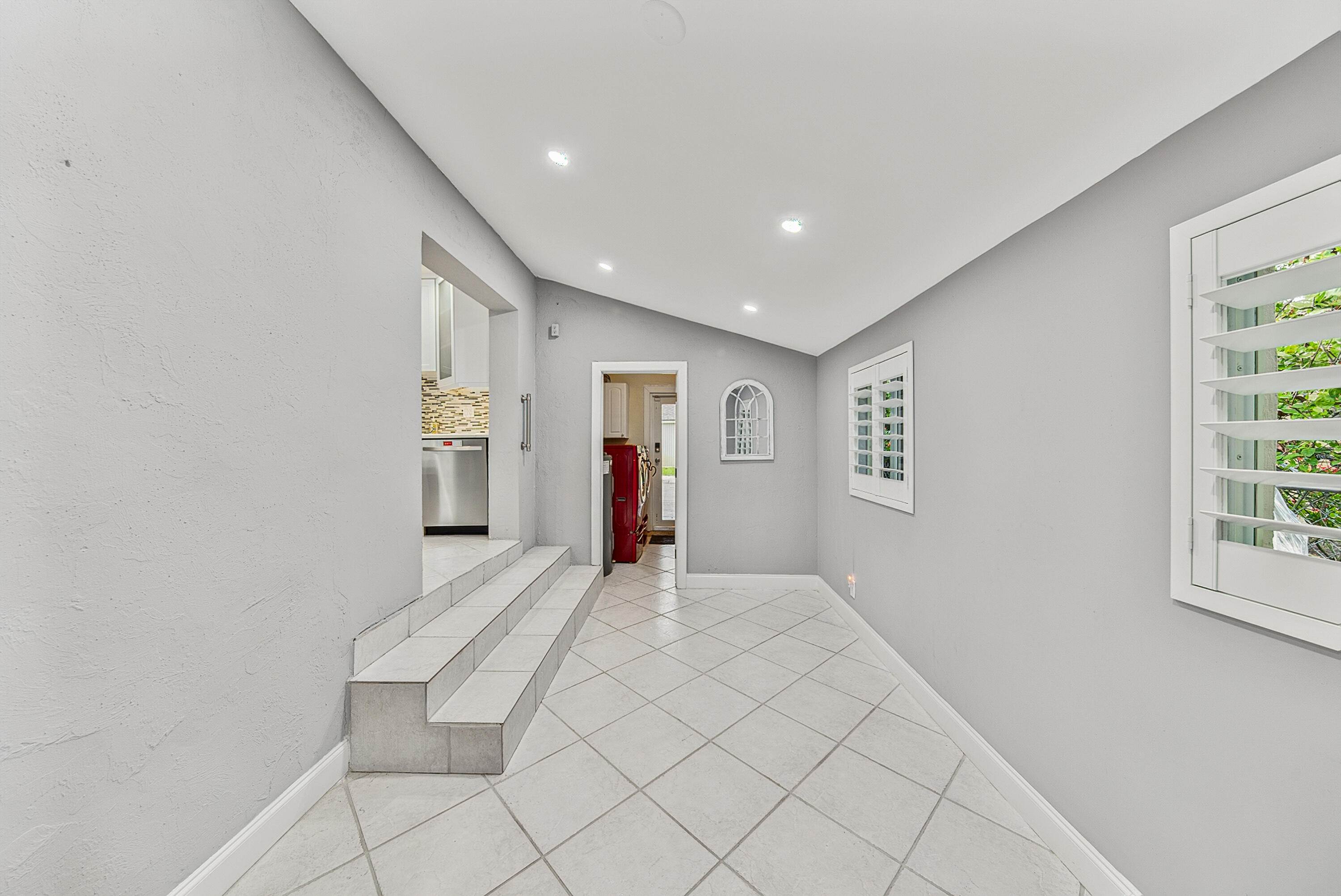 800 SW 19TH Street