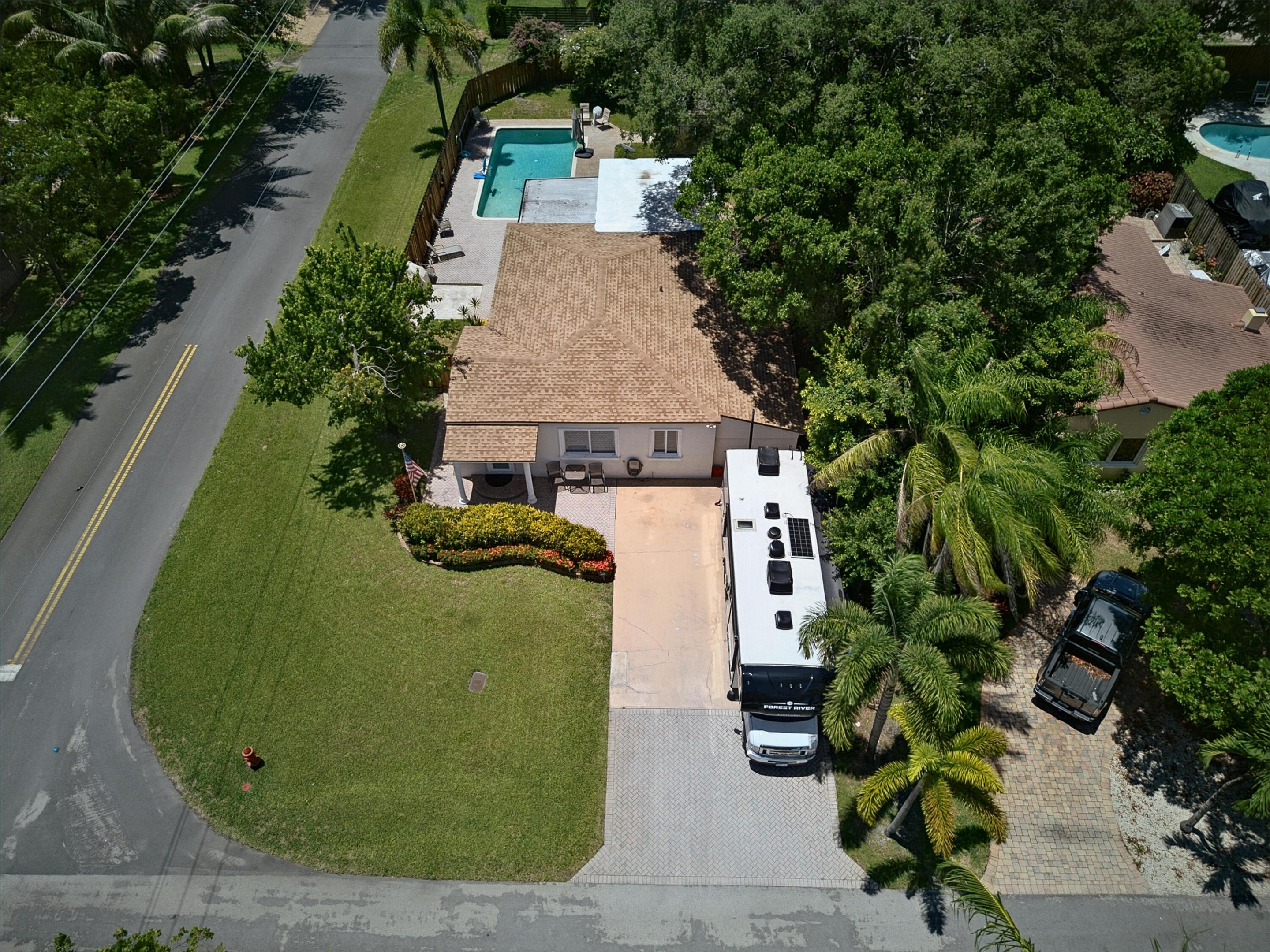 800 SW 19TH Street