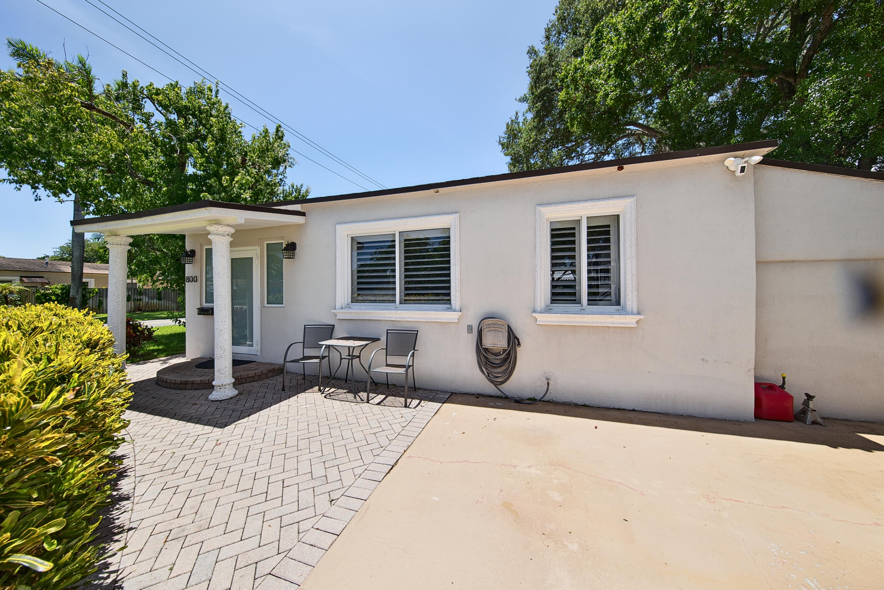 800 SW 19TH Street