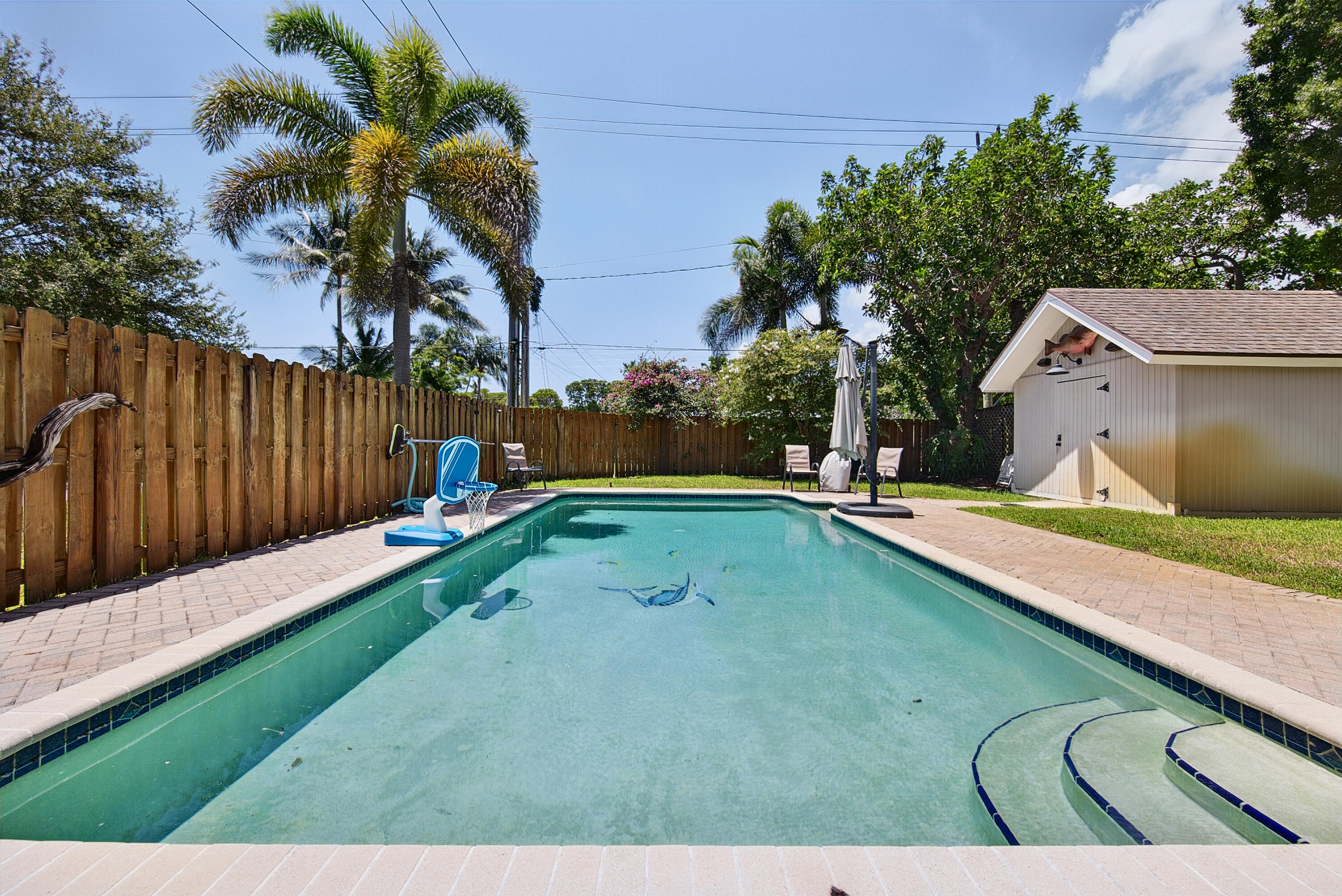 800 SW 19TH Street