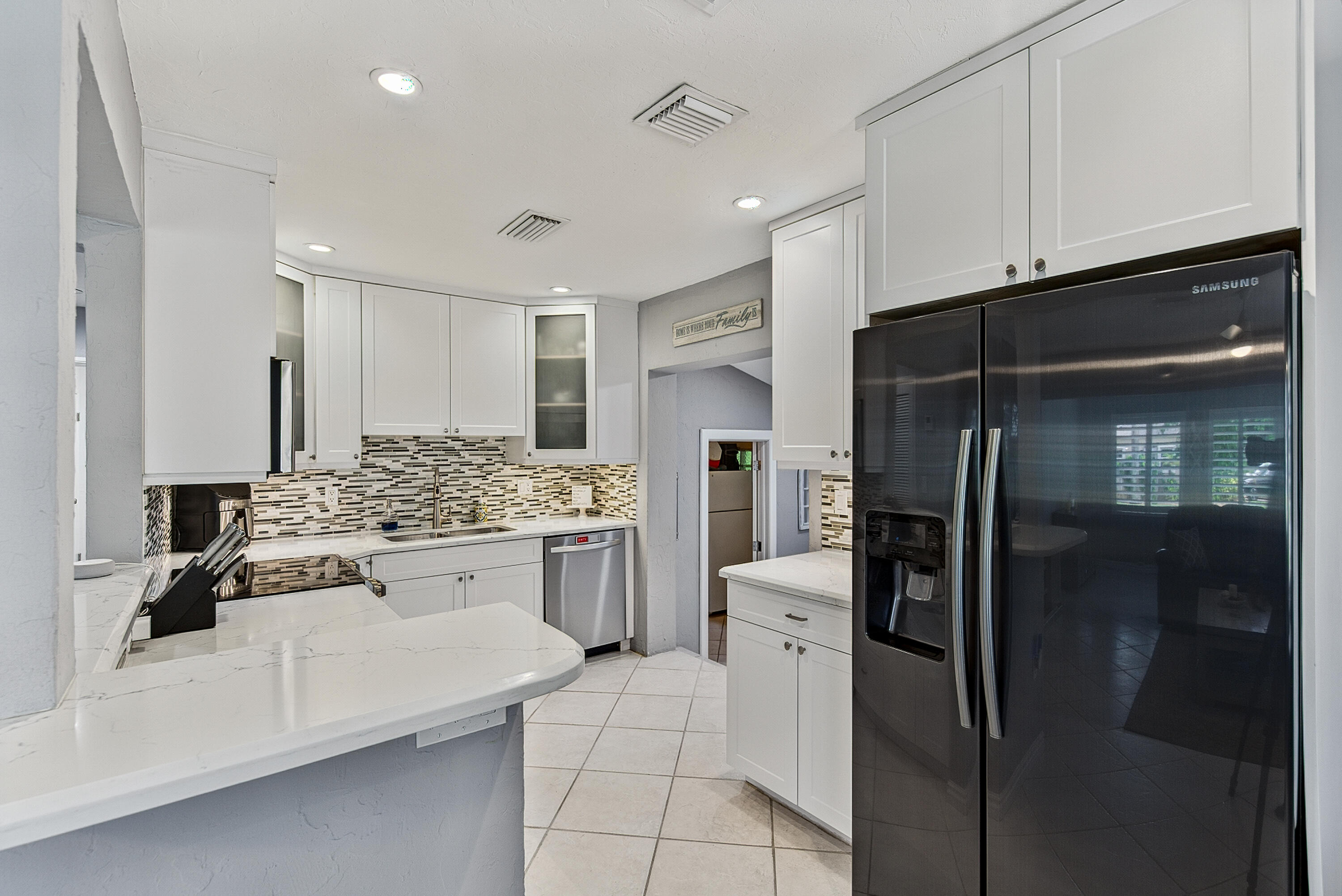800 SW 19TH Street
