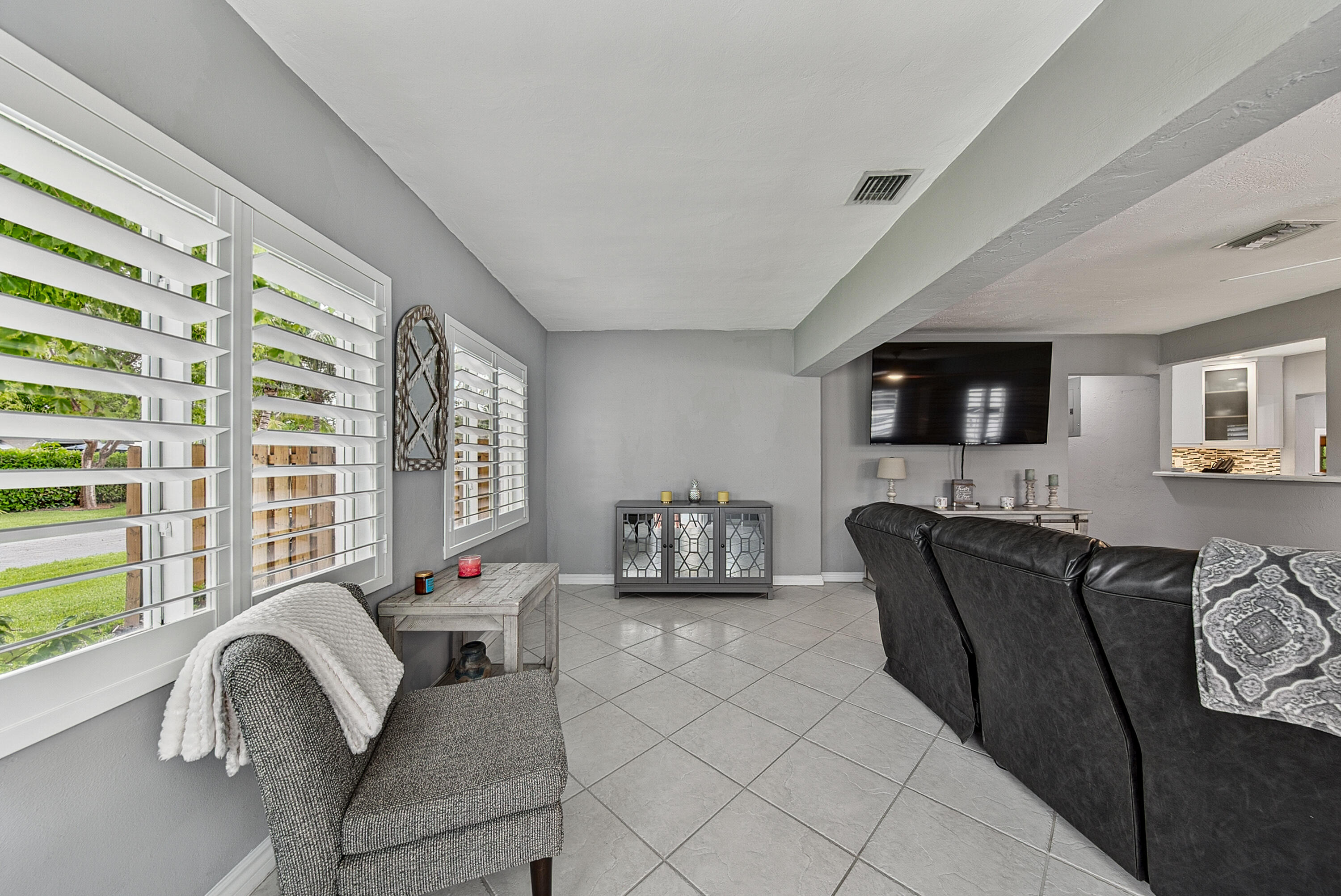 800 SW 19TH Street